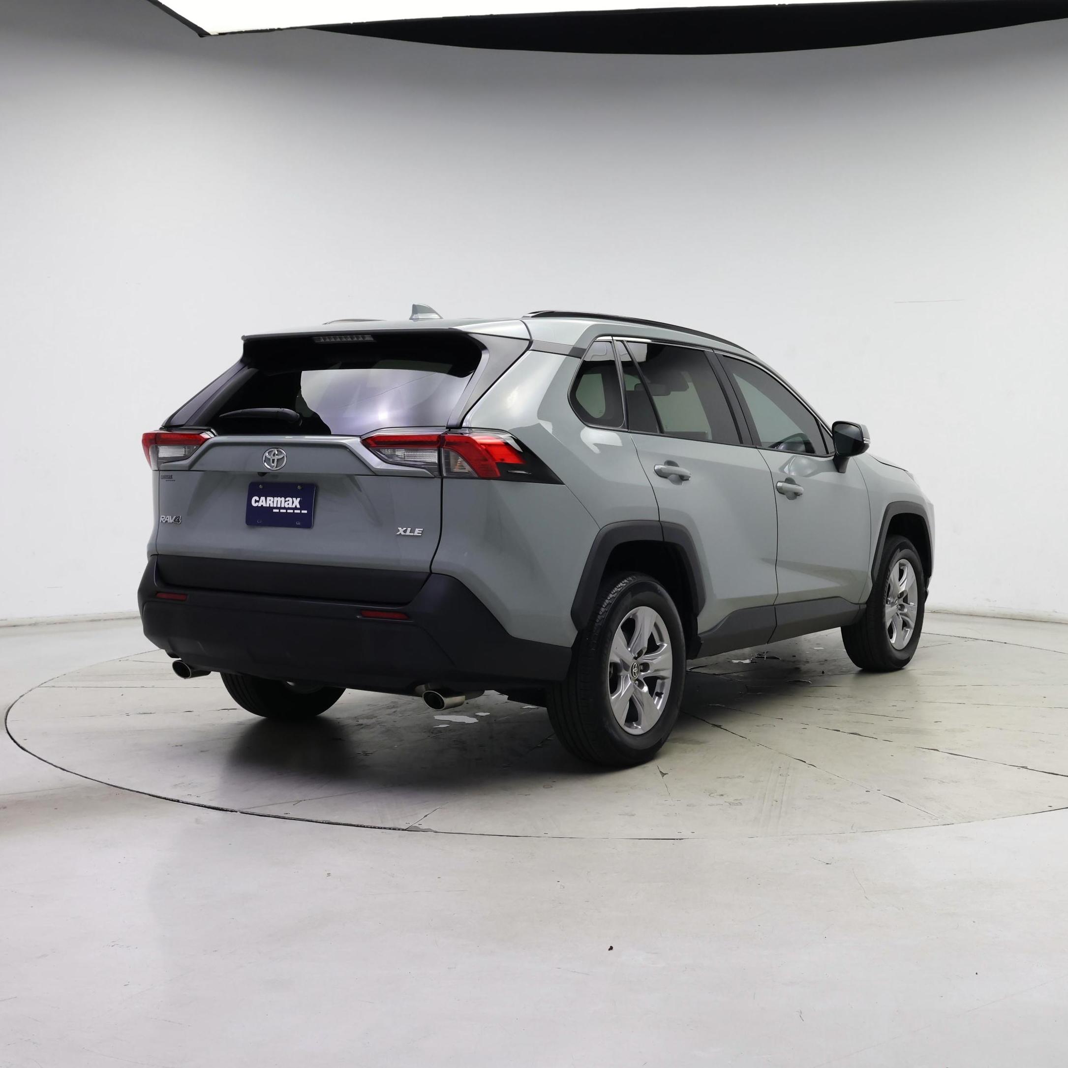 Thumbnail: 2023 Toyota RAV4 - 8