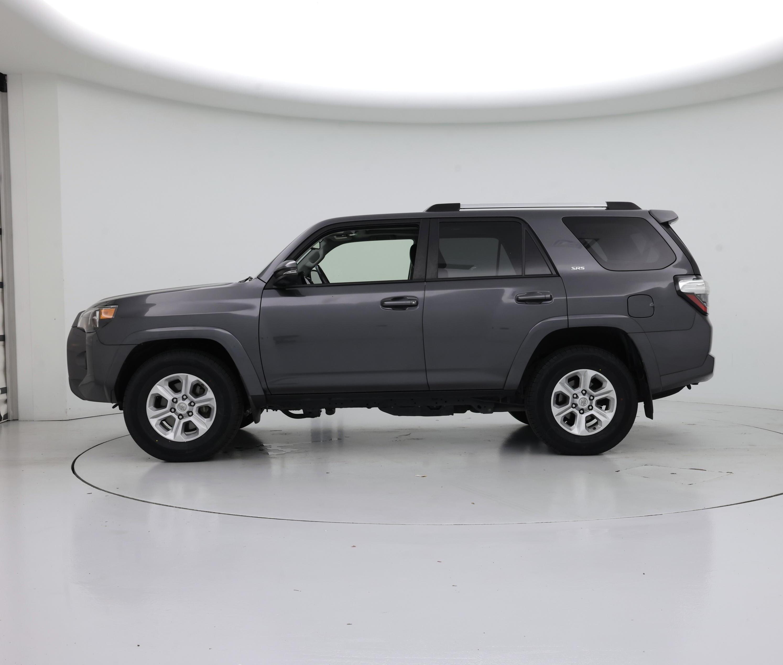 Thumbnail: 2021 Toyota 4Runner - 3