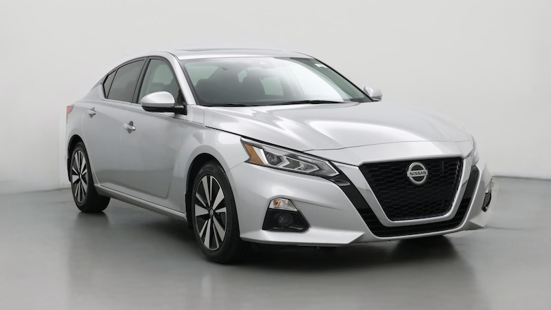 2021 Nissan Altima SL Hero Image