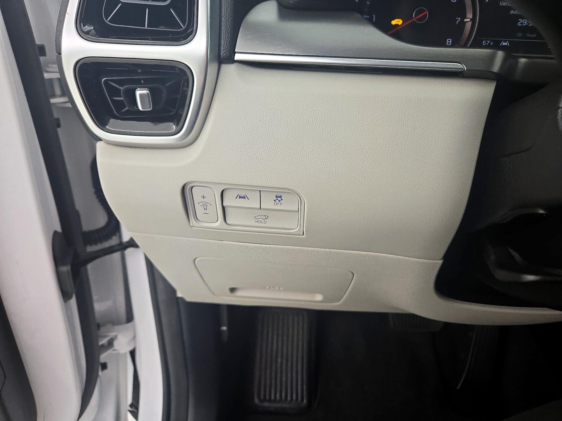 Thumbnail: 2021 Kia Sorento - 13