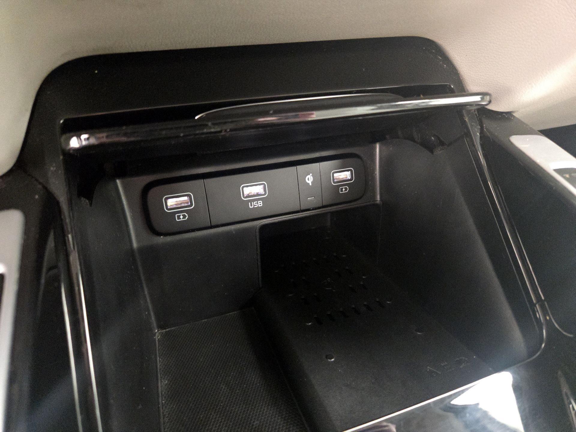 Thumbnail: 2021 Kia Sorento - 19