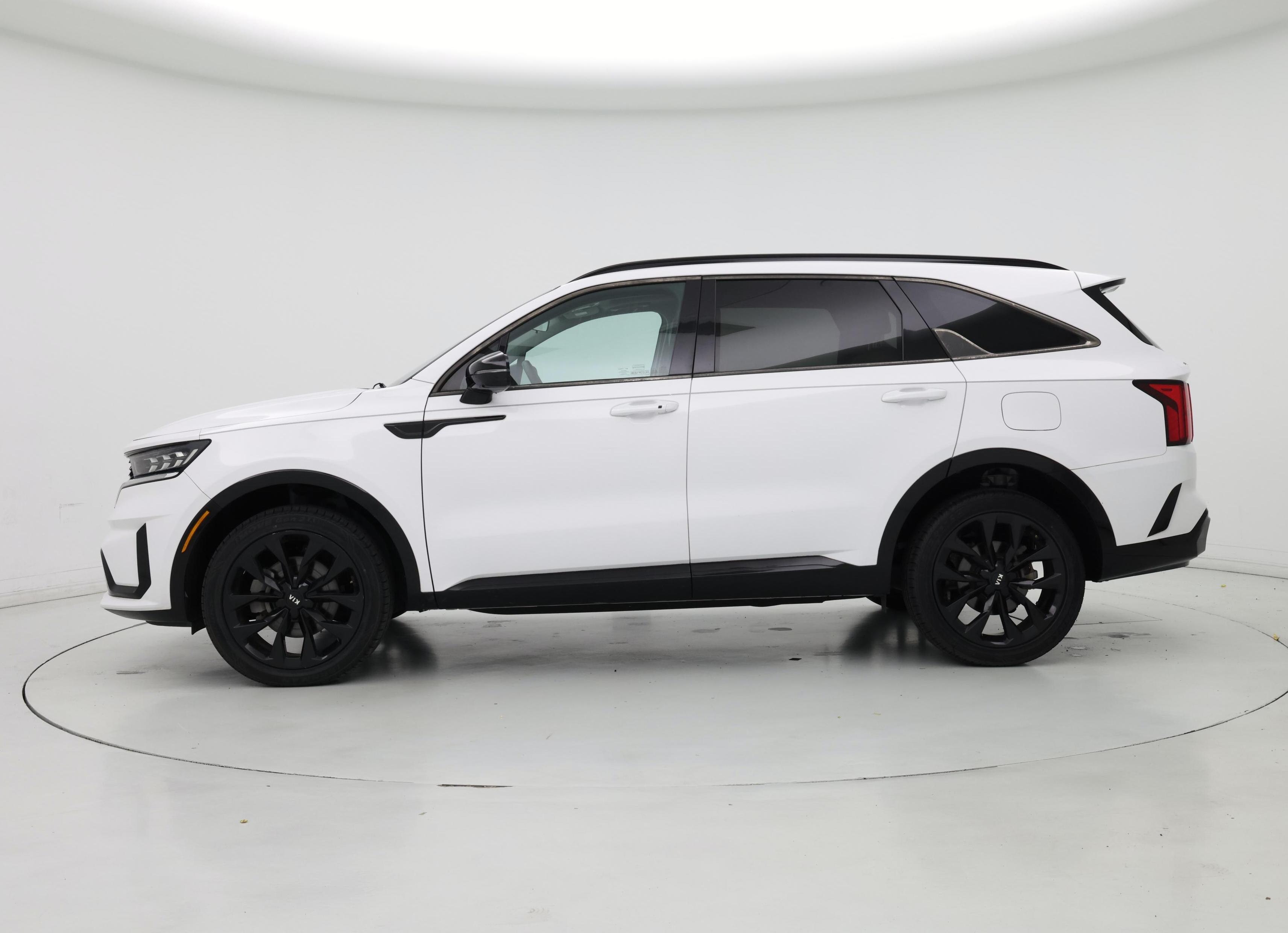 Thumbnail: 2021 Kia Sorento - 3