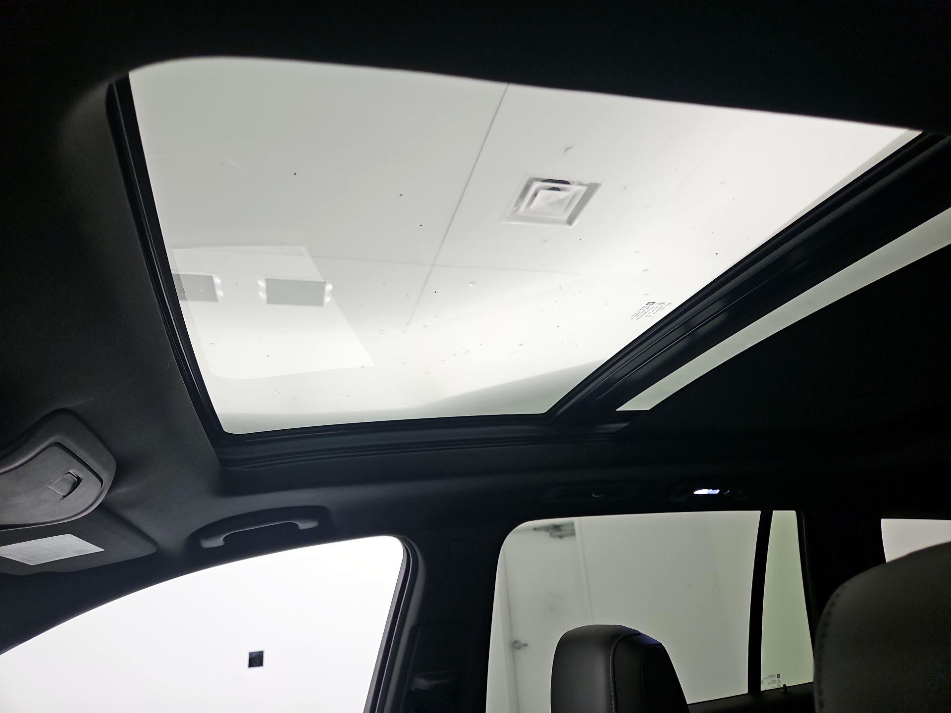 Thumbnail: 2021 Cadillac XT6 - 19