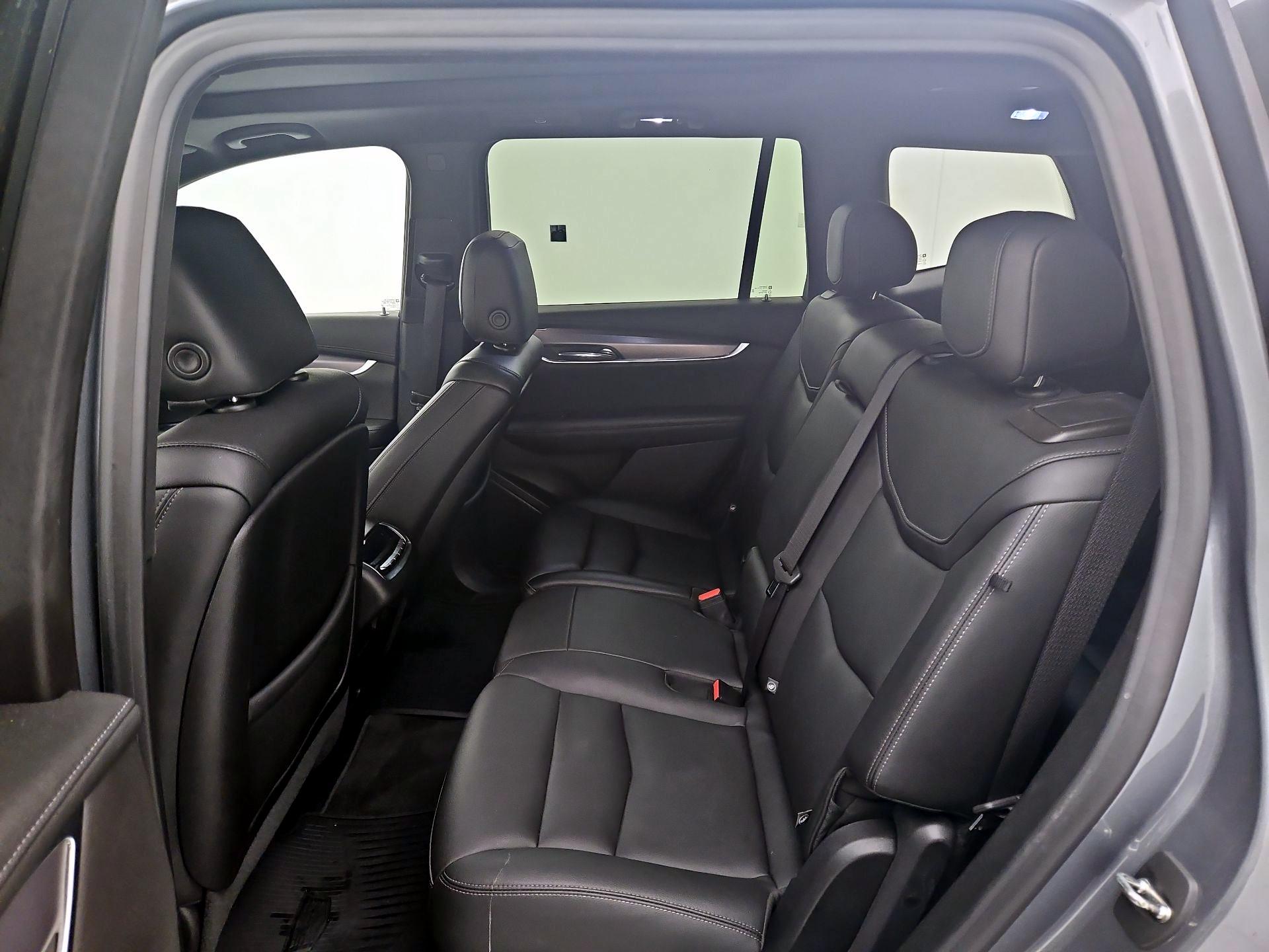 Thumbnail: 2021 Cadillac XT6 - 20