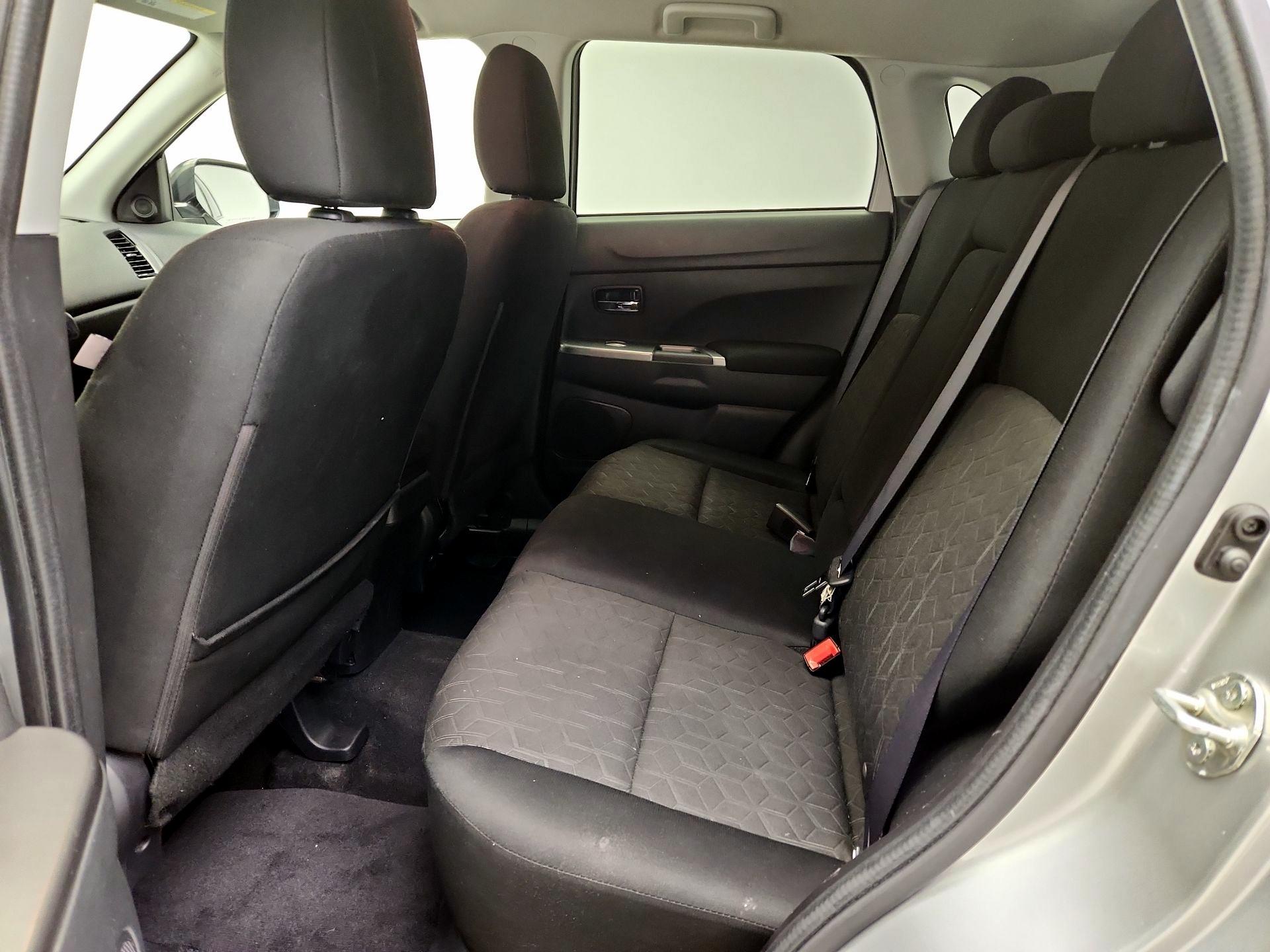 Thumbnail: 2020 Mitsubishi Outlander Sport - 19