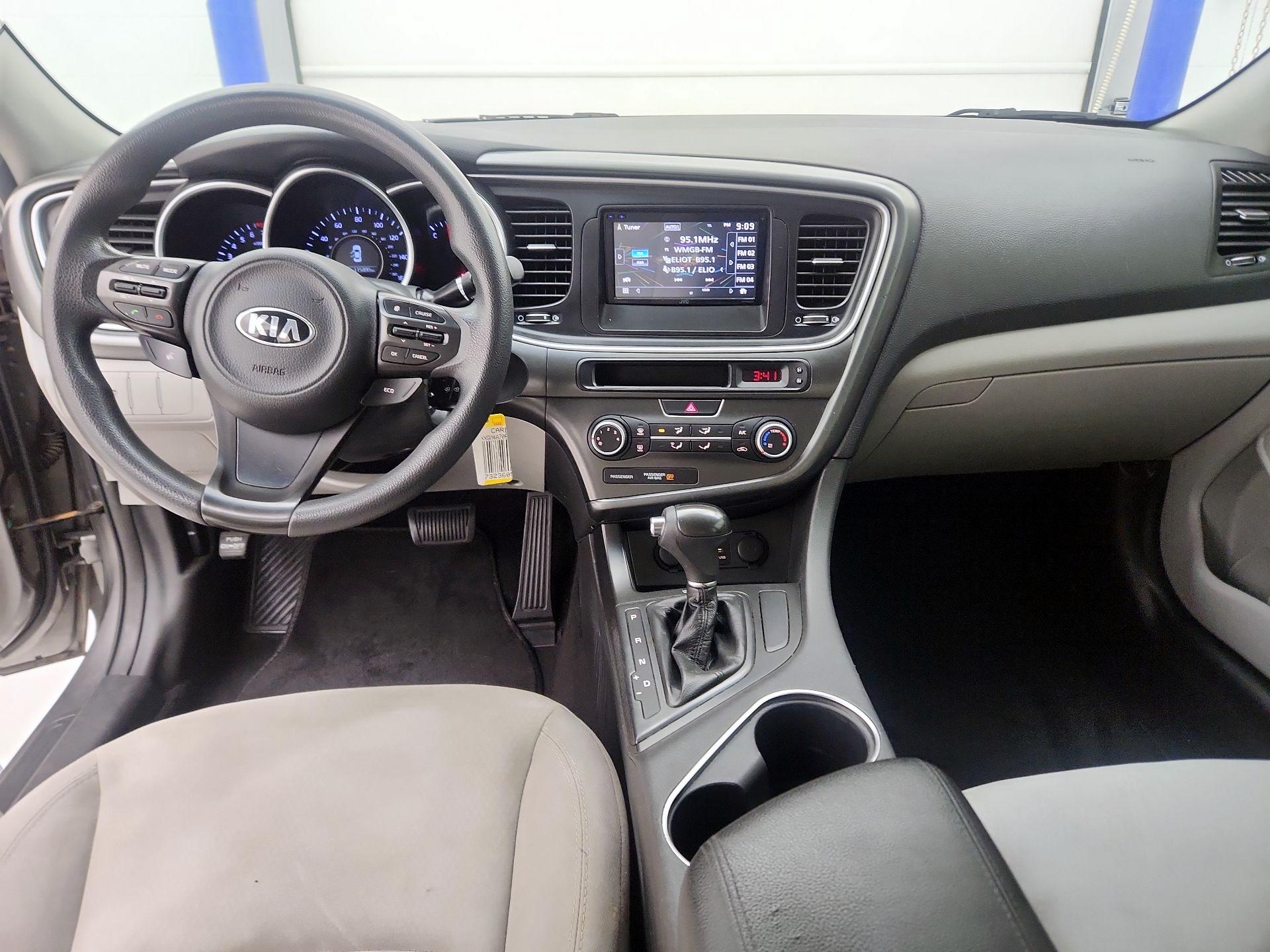 Thumbnail: 2015 Kia Optima - 9