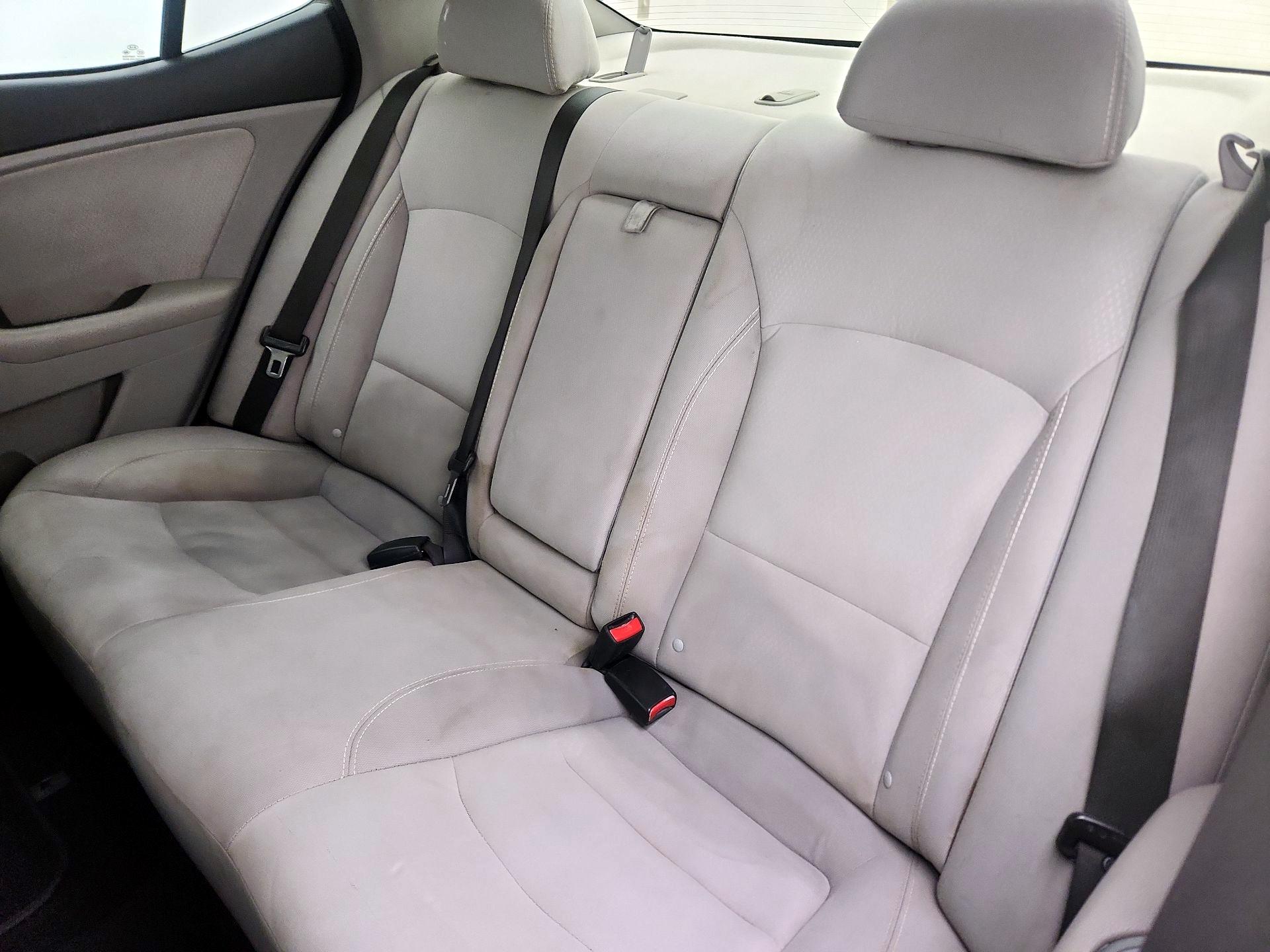 Thumbnail: 2015 Kia Optima - 19
