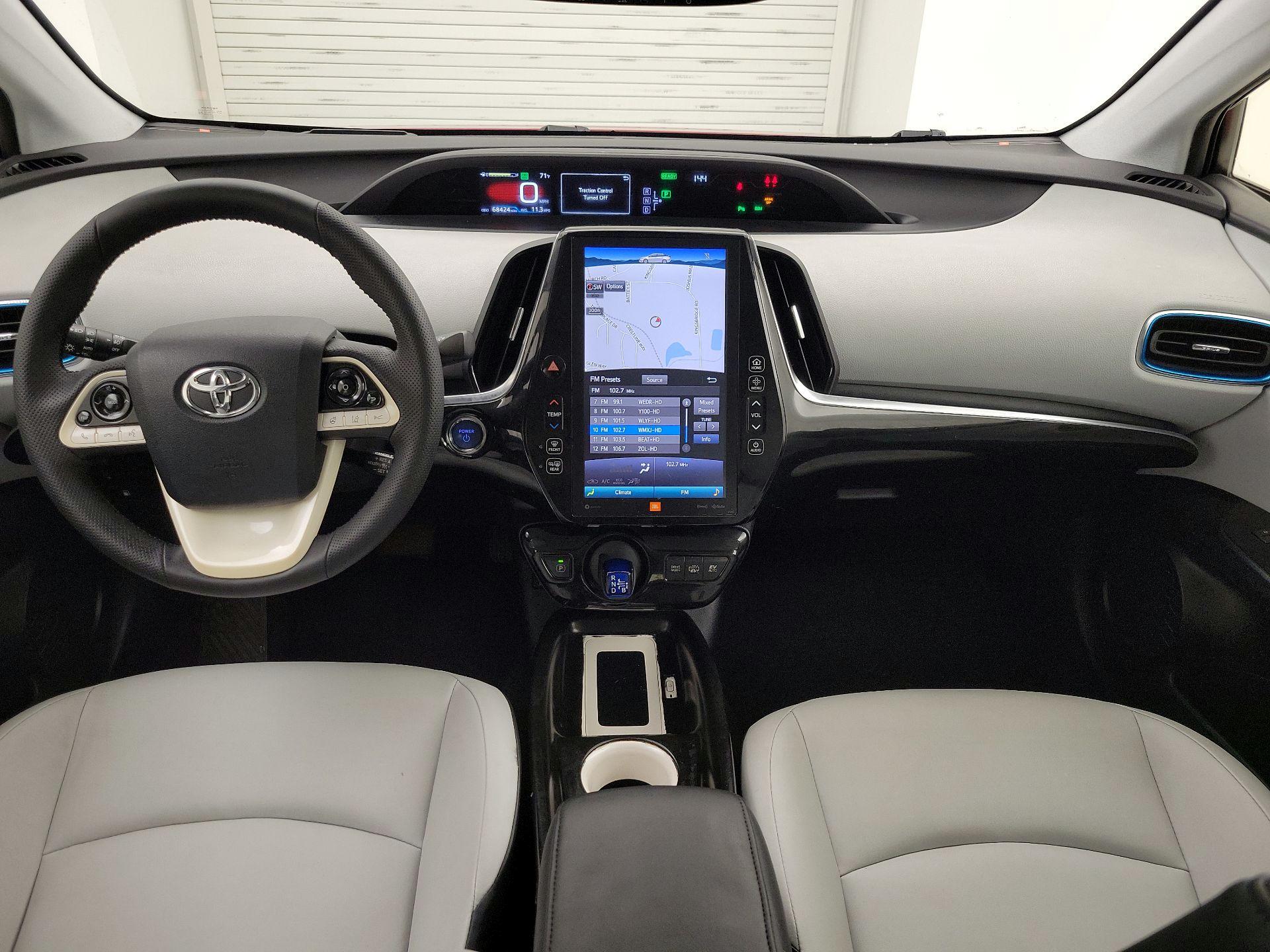 Thumbnail: 2017 Toyota Prius Prime - 9