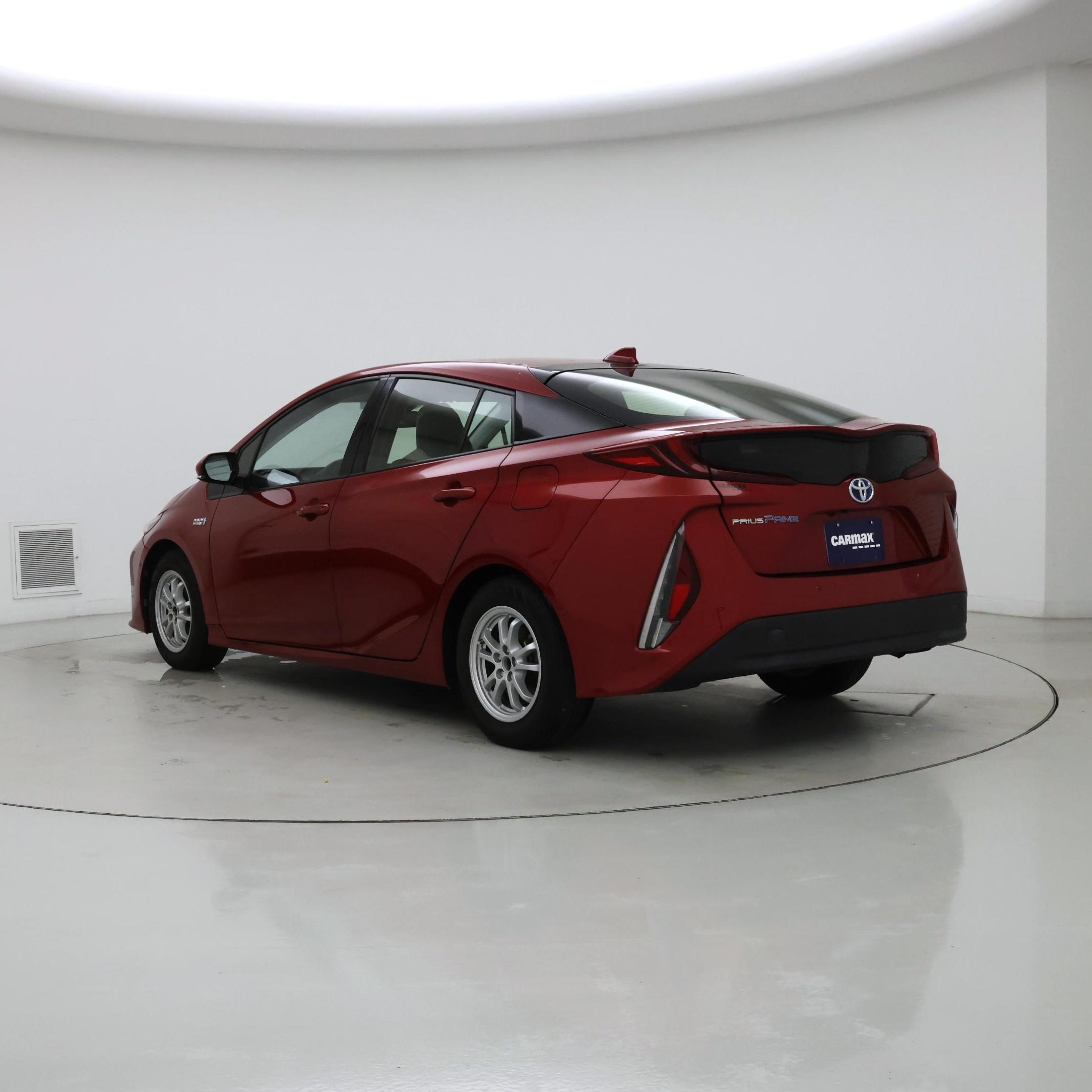 Thumbnail: 2017 Toyota Prius Prime - 2
