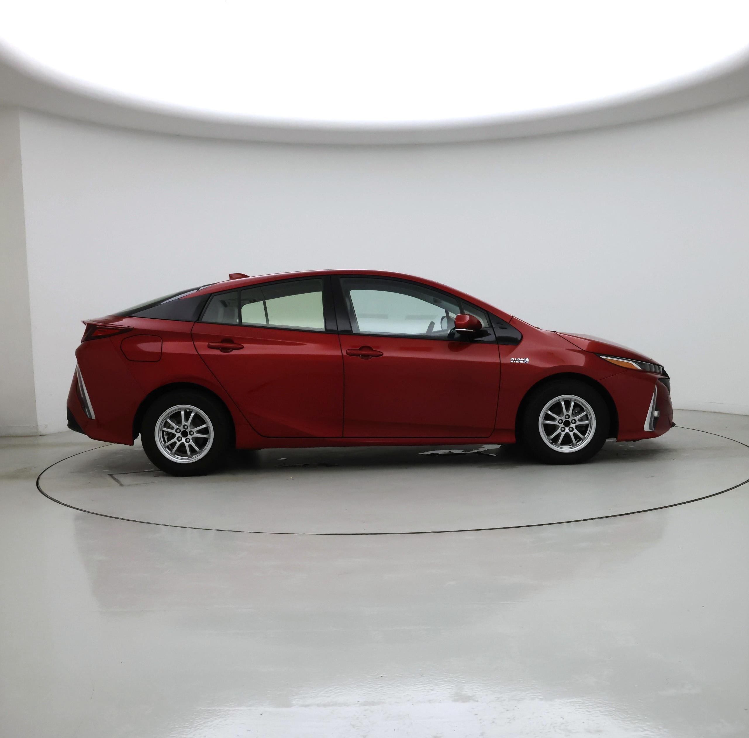 Thumbnail: 2017 Toyota Prius Prime - 7