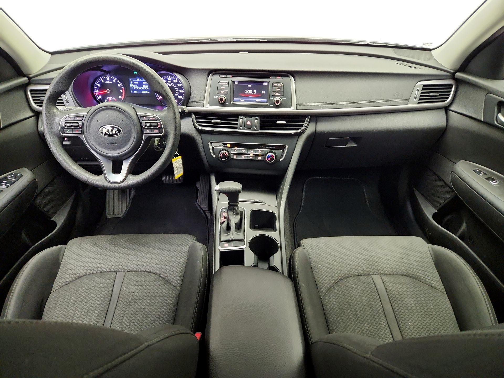 Thumbnail: 2017 Kia Optima - 9