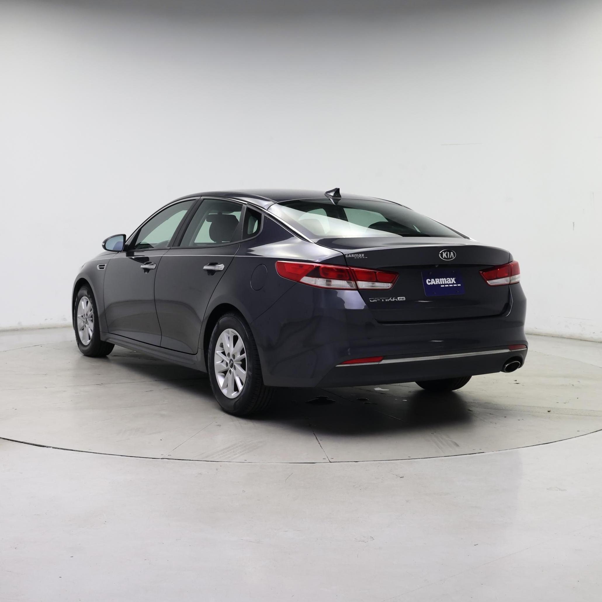 Thumbnail: 2017 Kia Optima - 2
