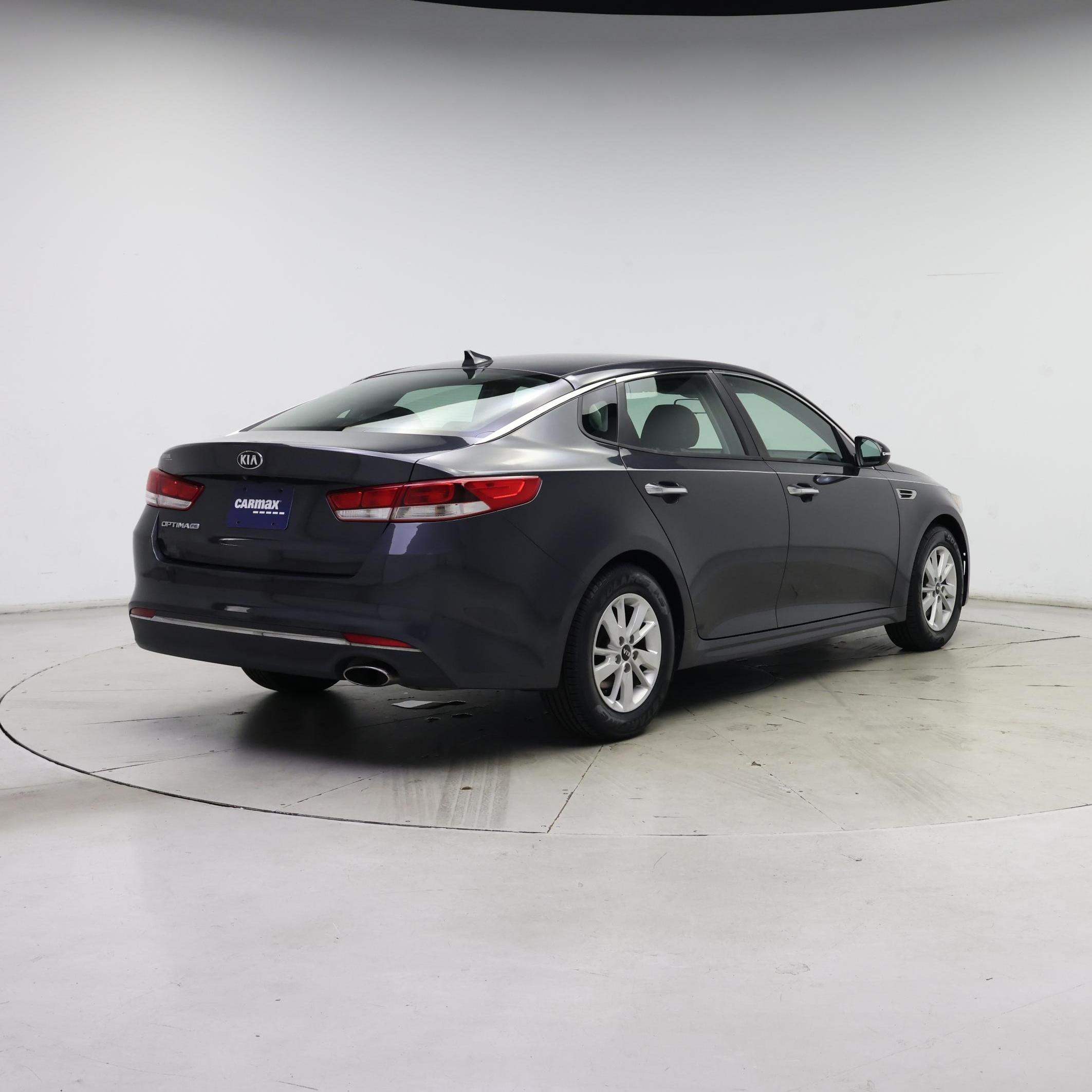Thumbnail: 2017 Kia Optima - 8