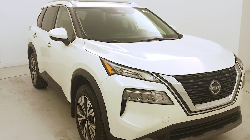 2022 Nissan Rogue SV Hero Image