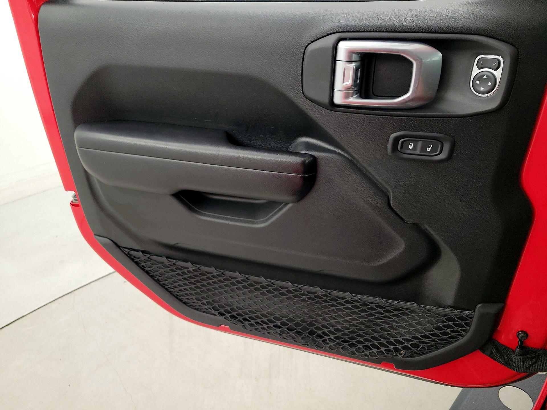 Thumbnail: 2020 Jeep Wrangler - 12