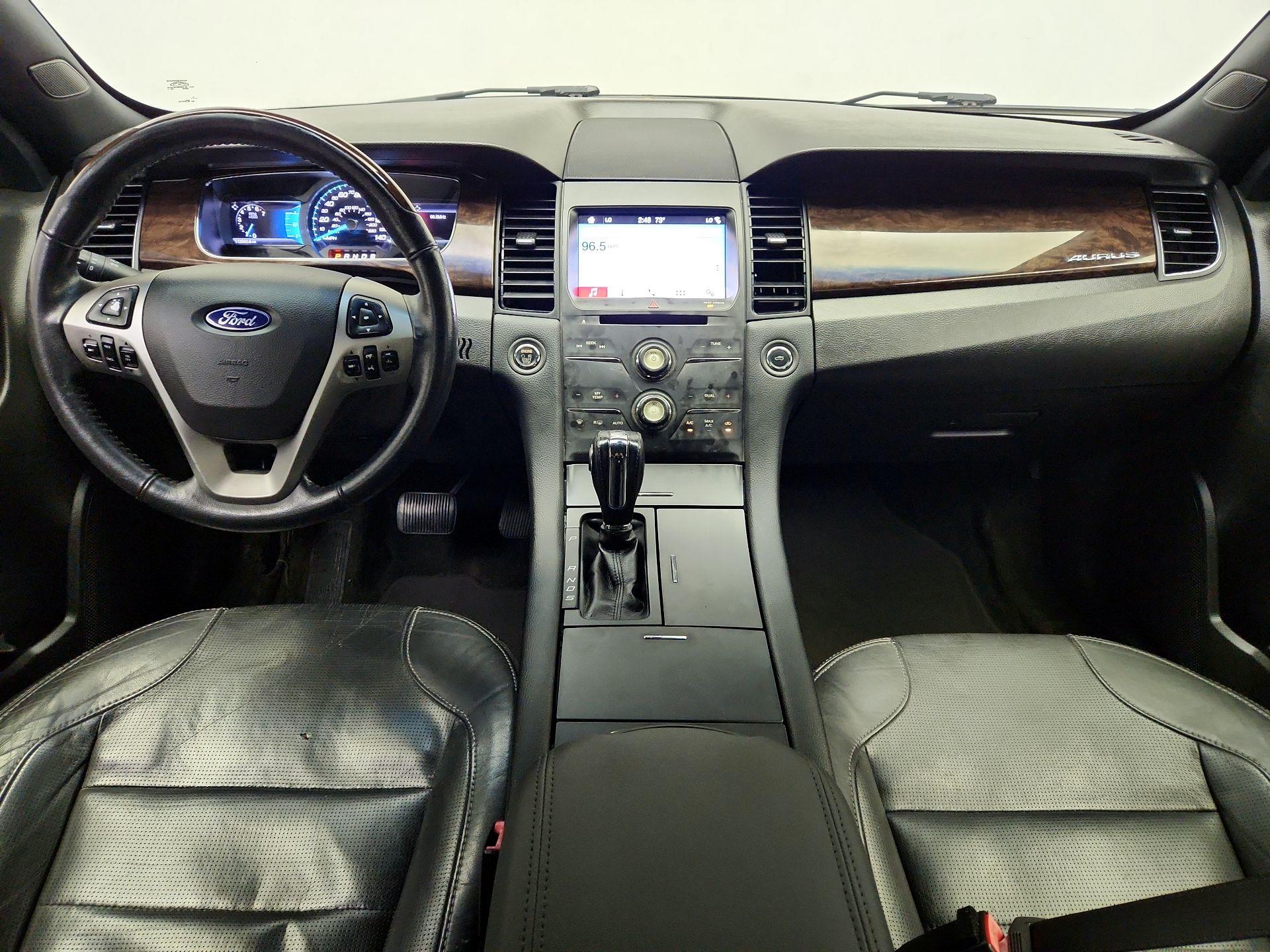 Thumbnail: 2016 Ford Taurus - 9