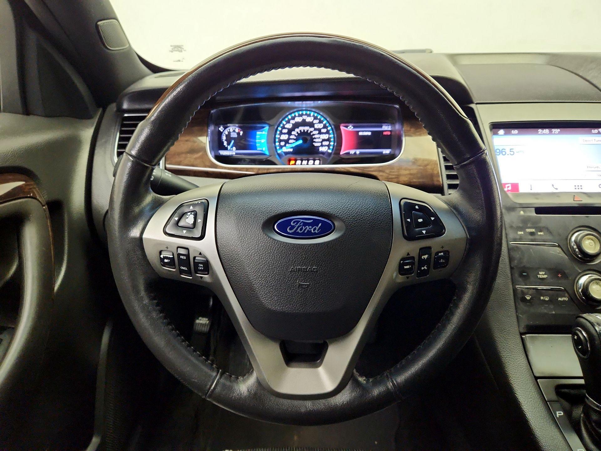 Thumbnail: 2016 Ford Taurus - 10