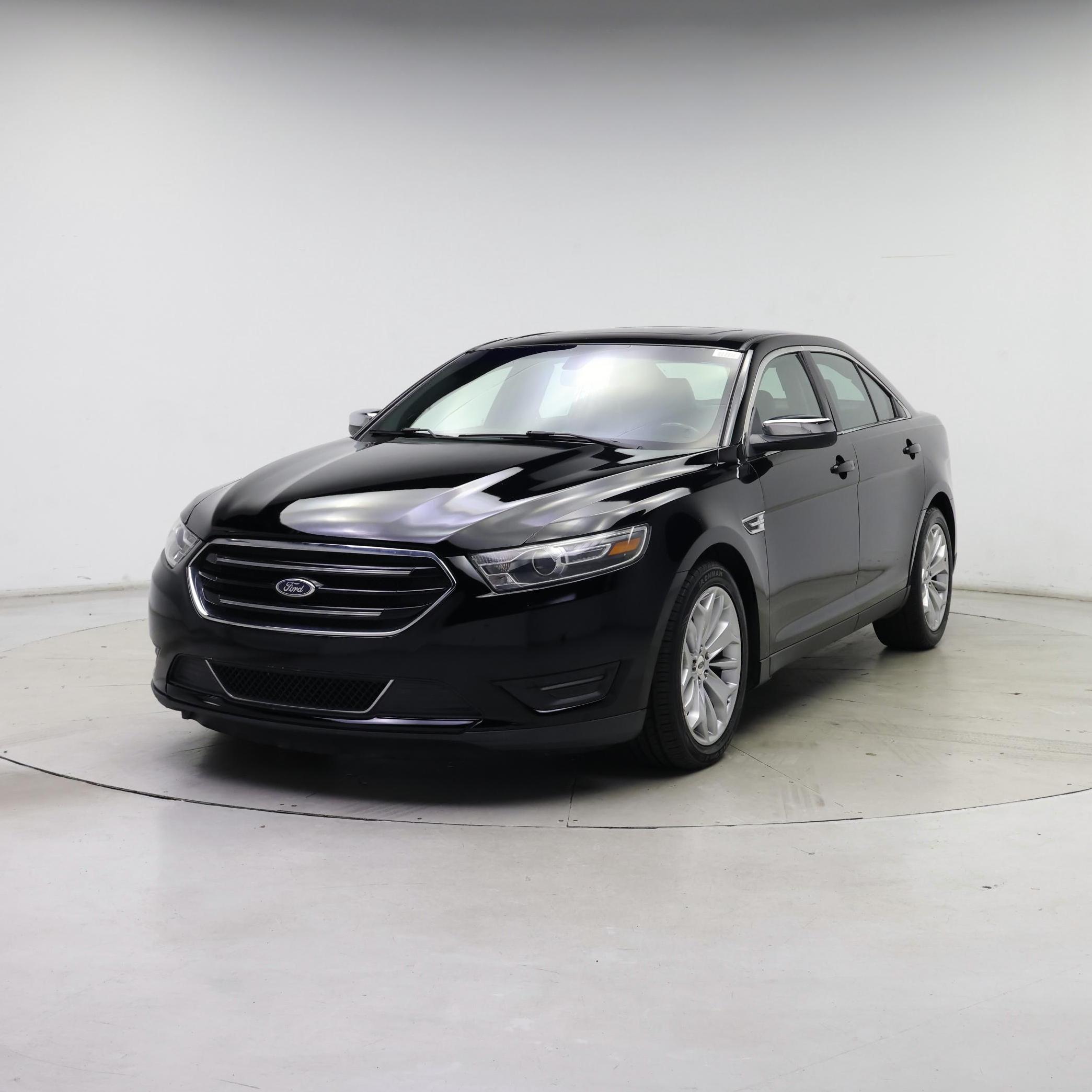 Thumbnail: 2016 Ford Taurus - 4