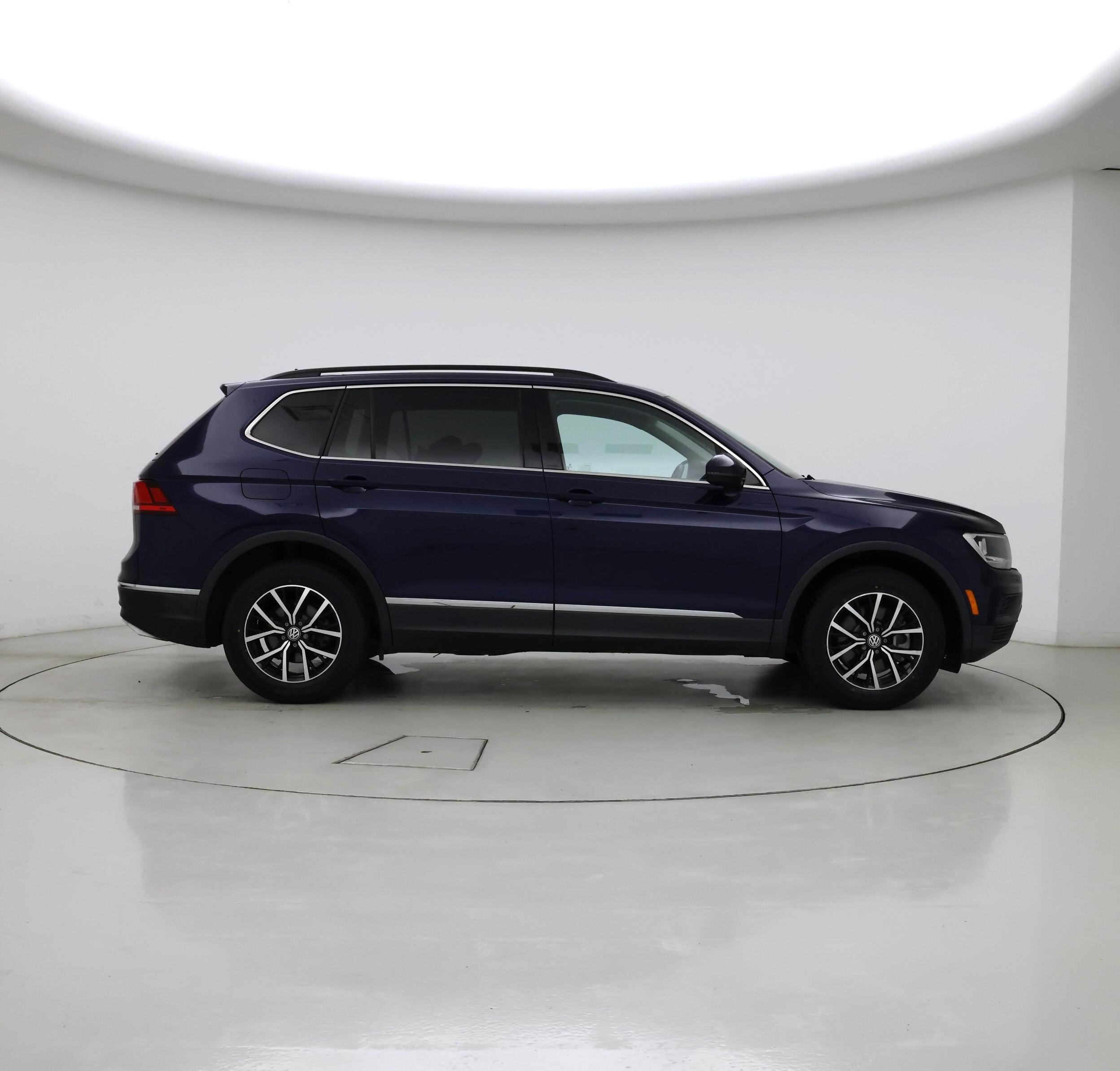 Thumbnail: 2021 Volkswagen Tiguan - 7