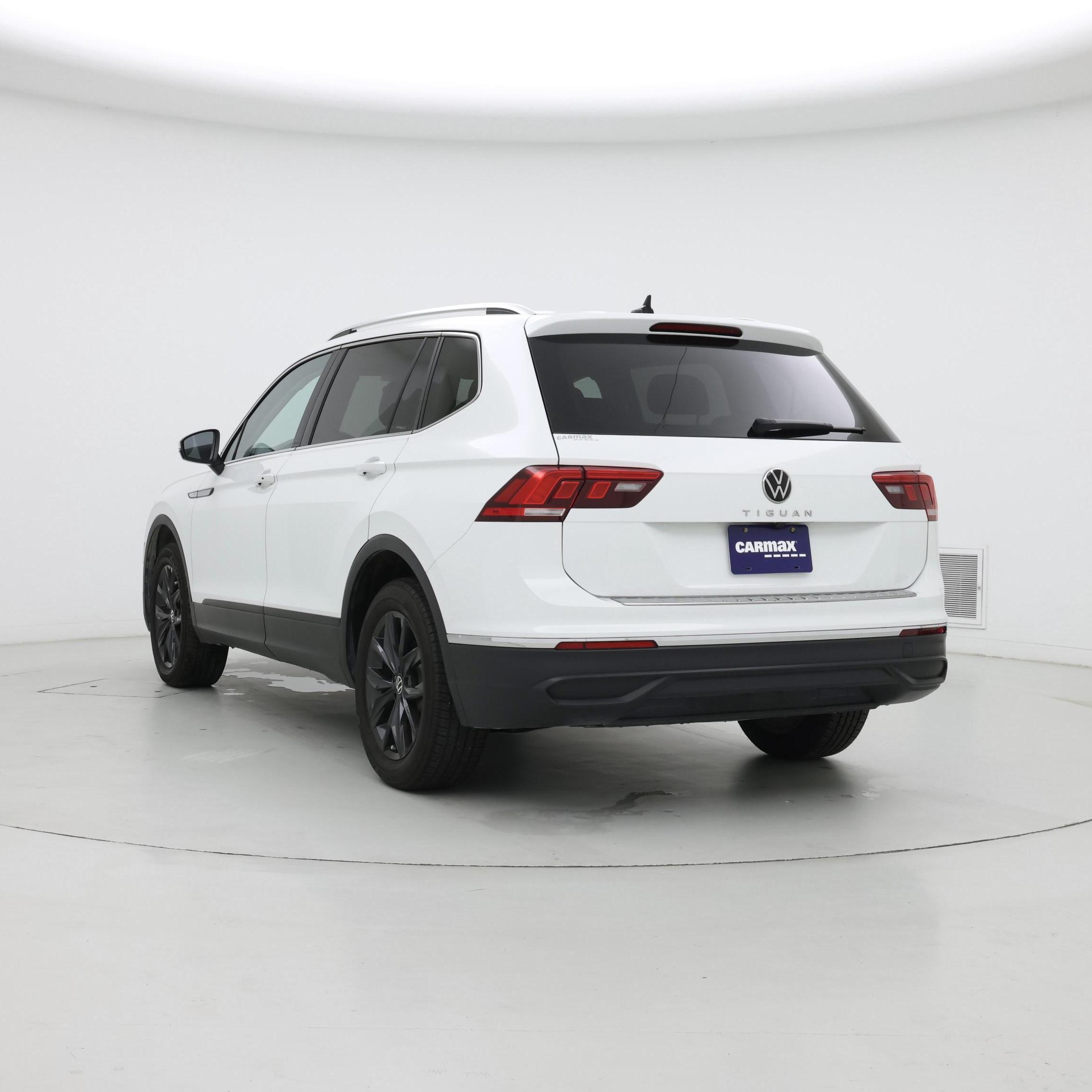 Thumbnail: 2024 Volkswagen Tiguan - 2