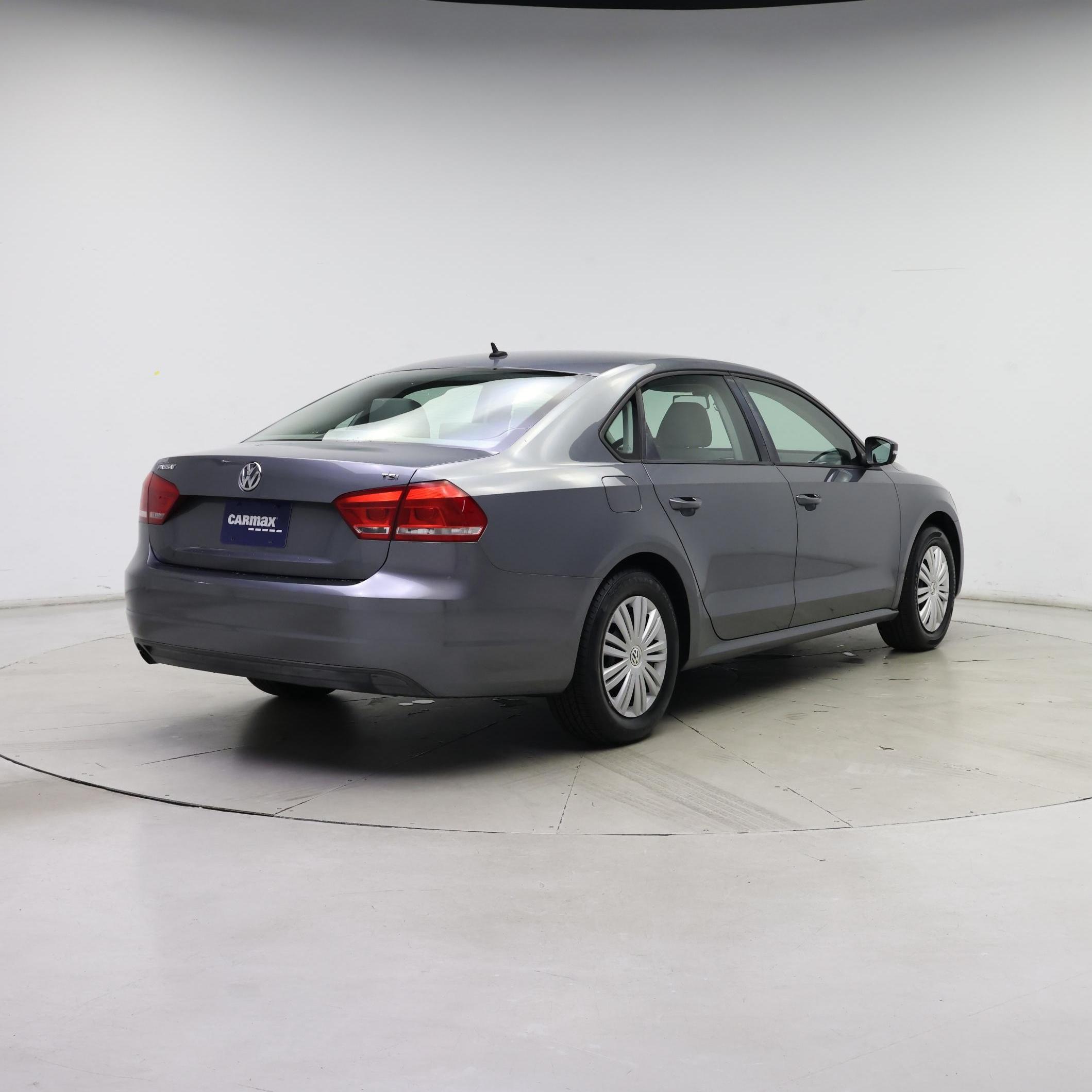 Thumbnail: 2014 Volkswagen Passat - 8