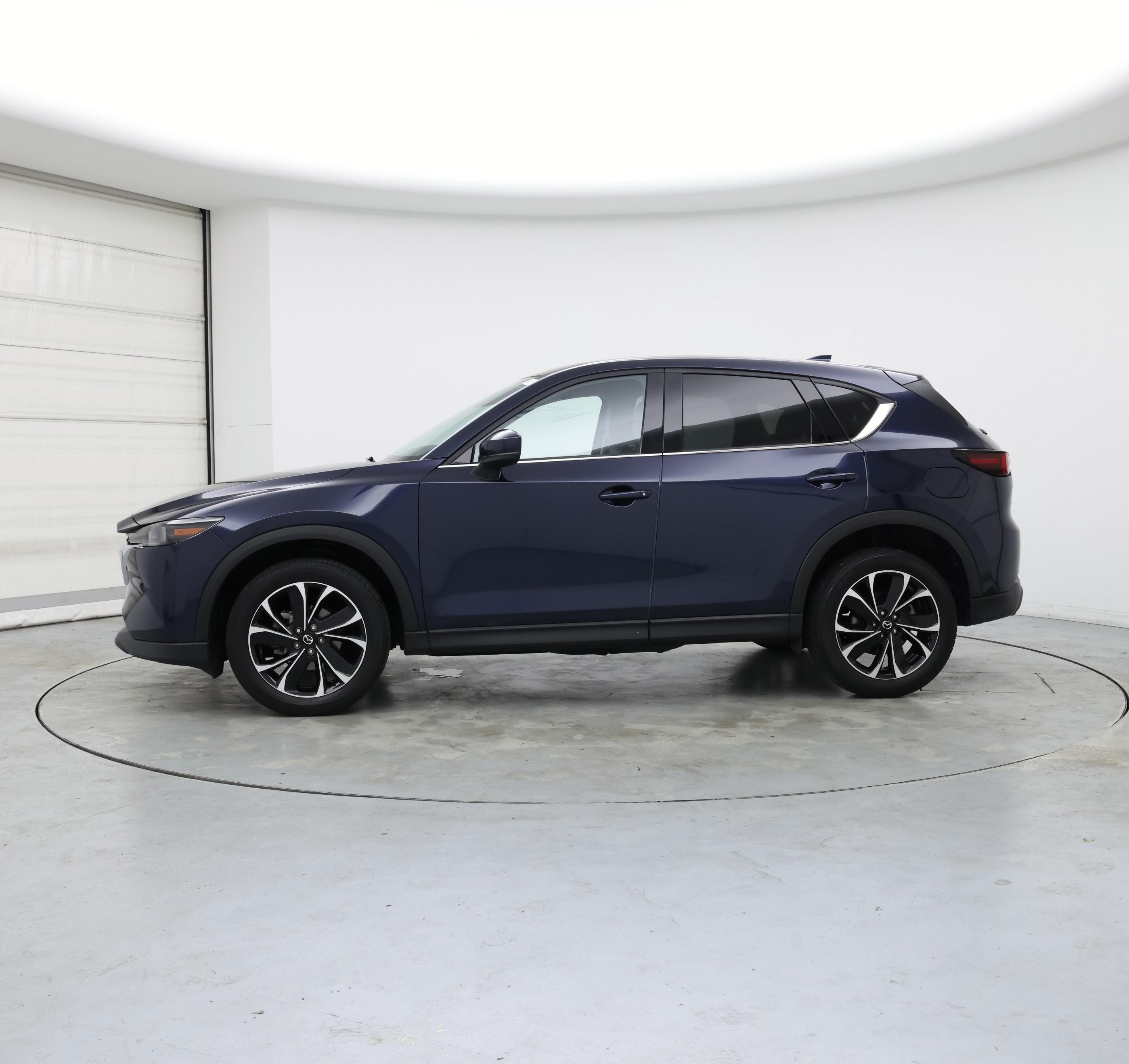 Thumbnail: 2023 Mazda CX-5 - 3