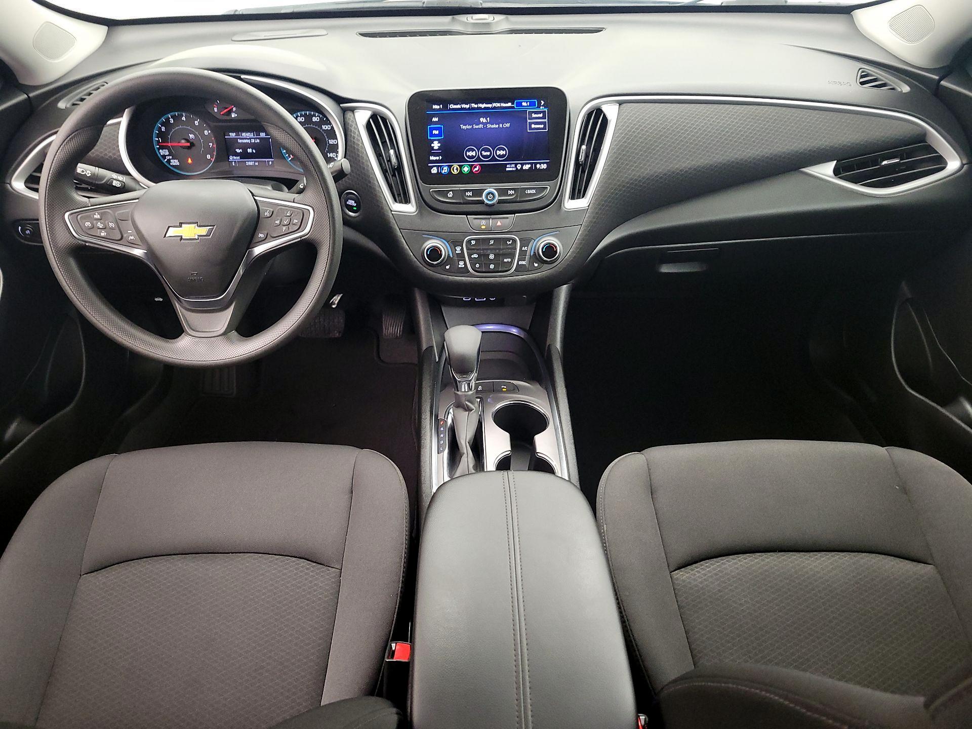 Thumbnail: 2024 Chevrolet Malibu - 9