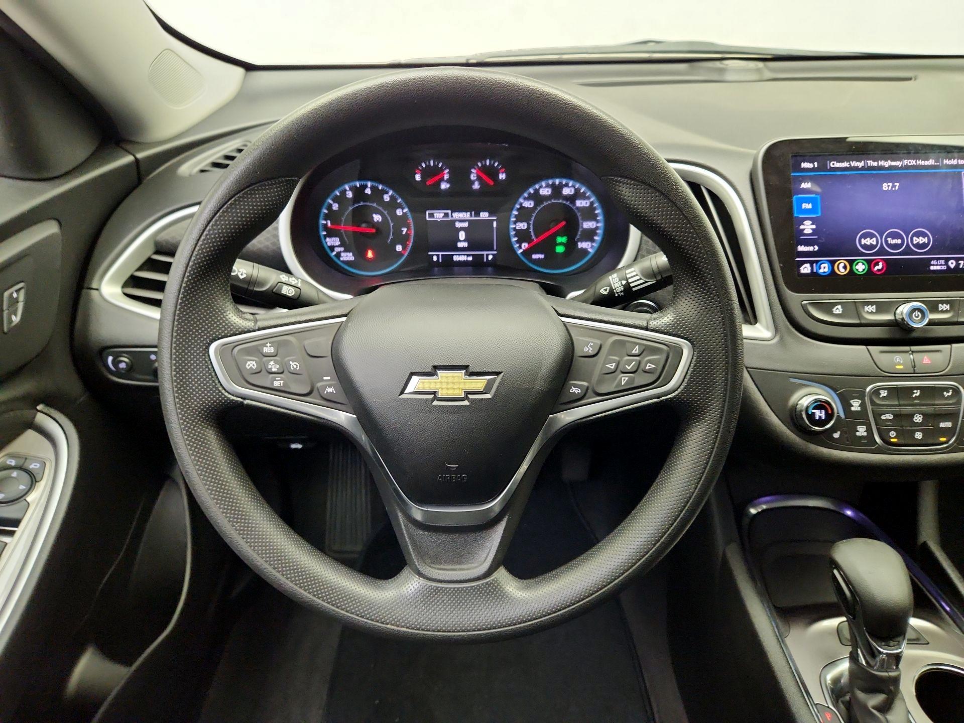 Thumbnail: 2023 Chevrolet Malibu - 10