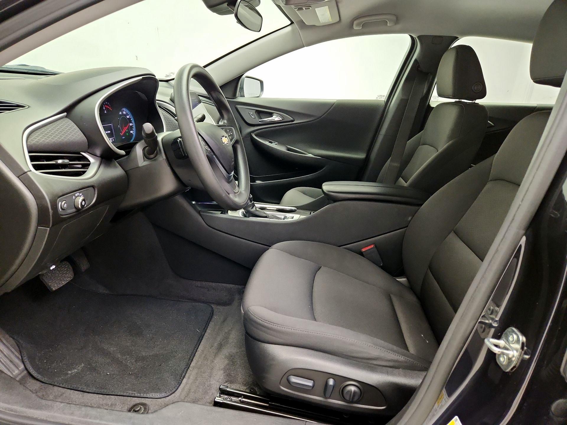 Thumbnail: 2023 Chevrolet Malibu - 11