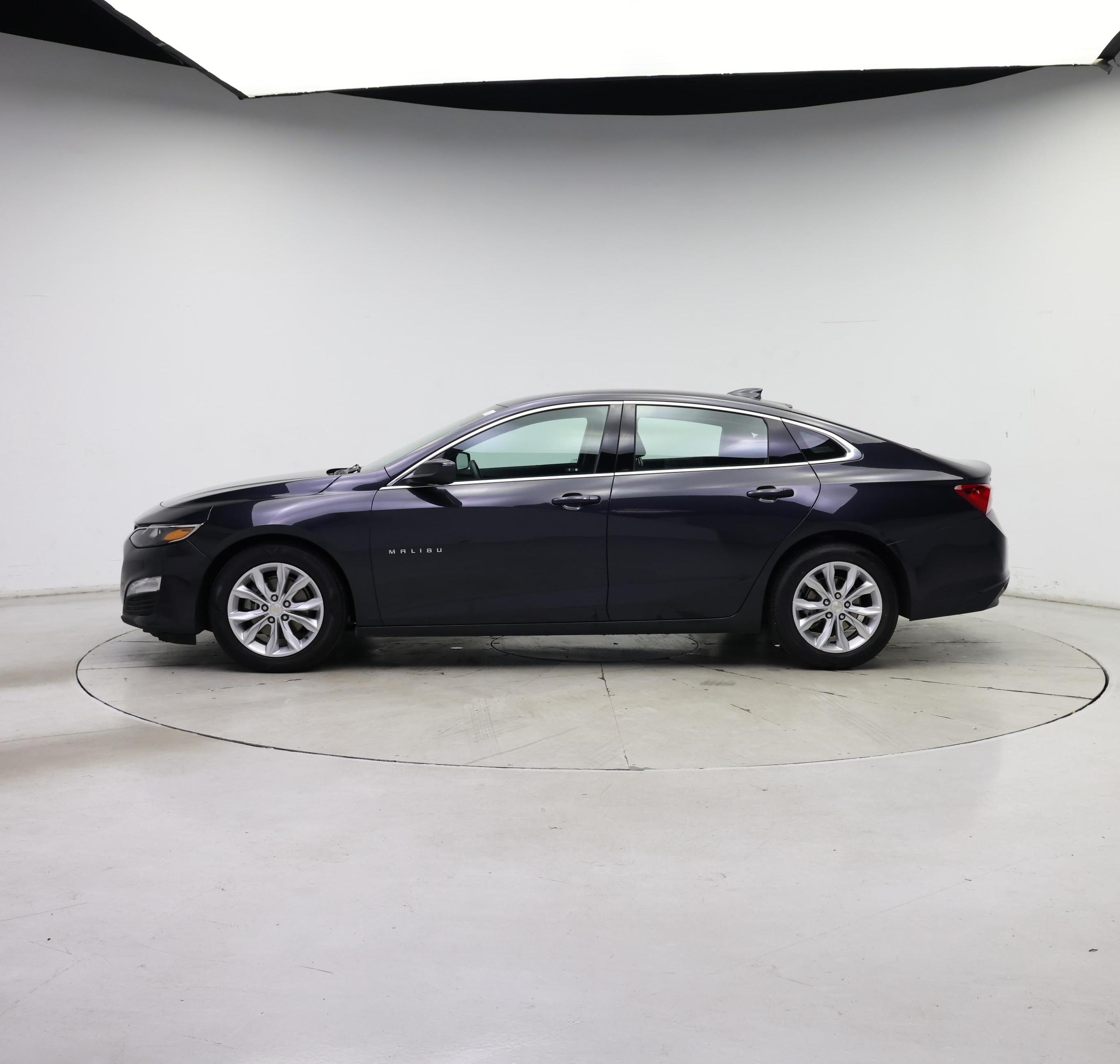 Thumbnail: 2023 Chevrolet Malibu - 3