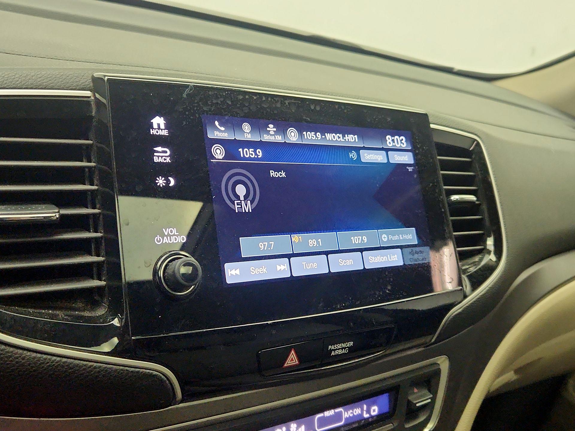Thumbnail: 2019 Honda Pilot - 15