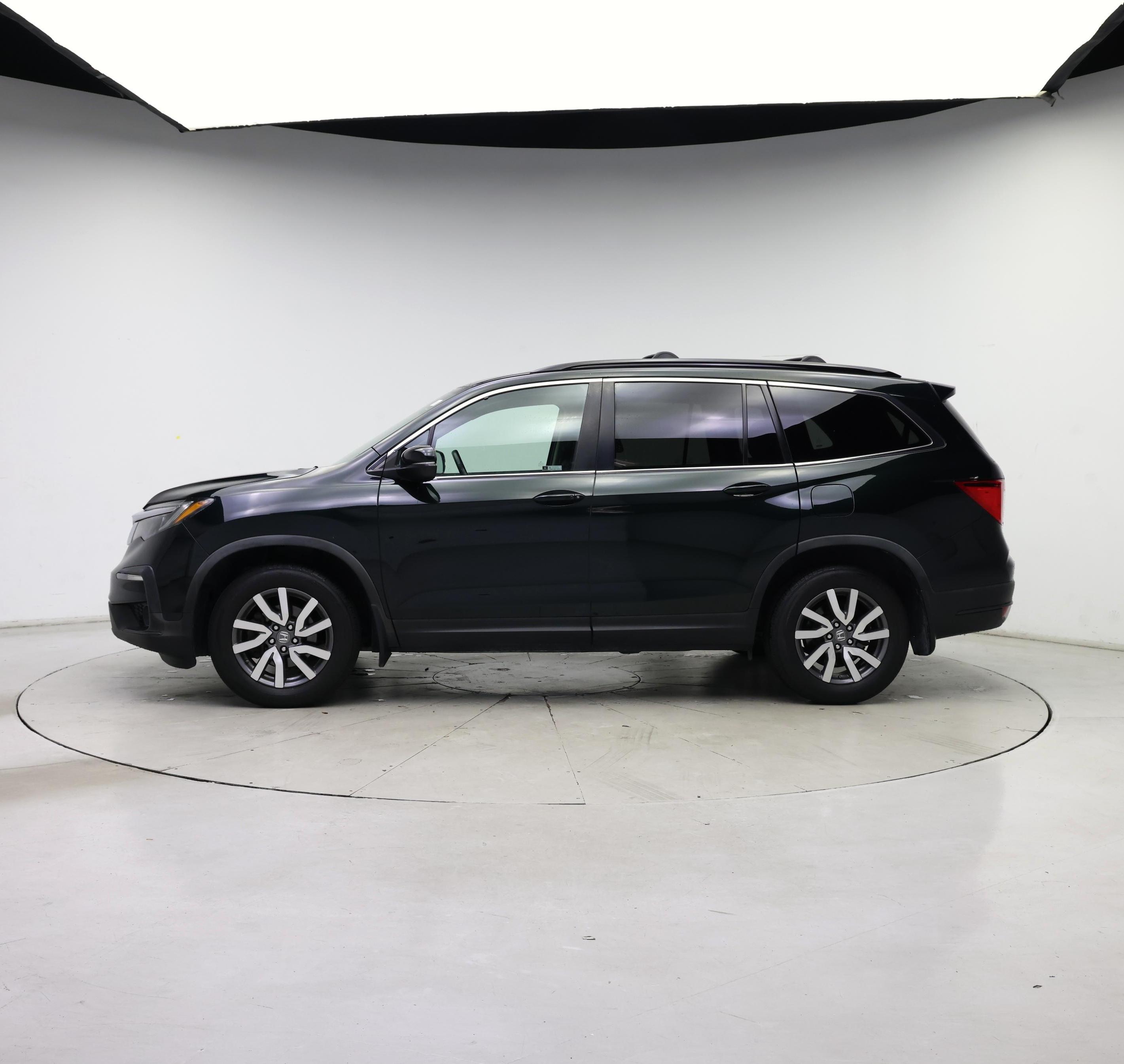 Thumbnail: 2019 Honda Pilot - 3