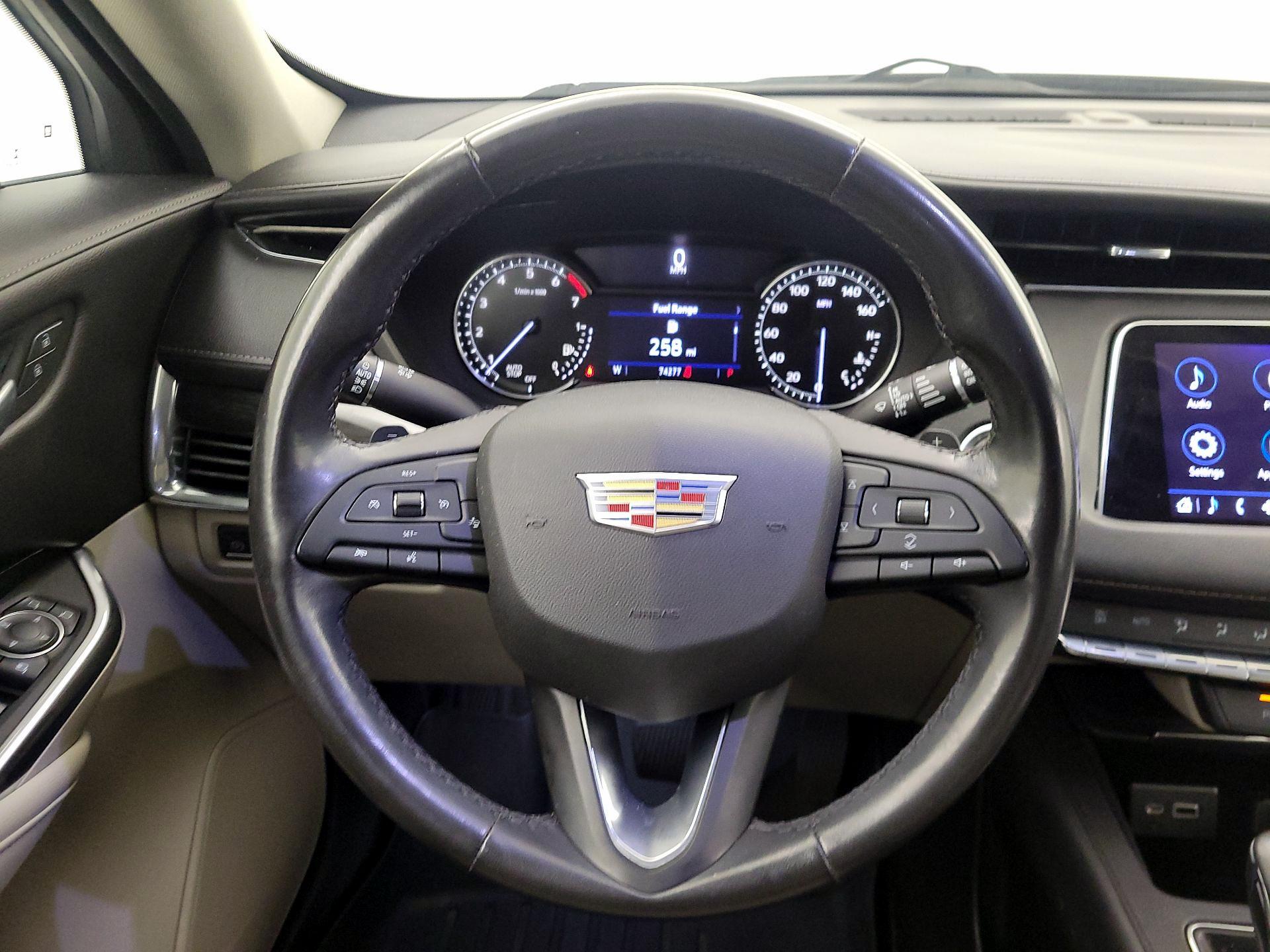 Thumbnail: 2019 Cadillac XT4 - 10