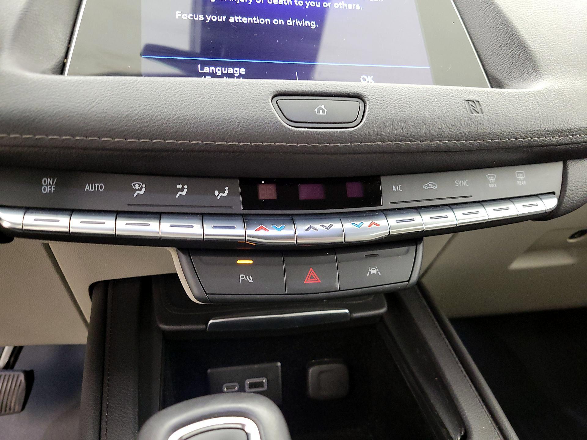 Thumbnail: 2019 Cadillac XT4 - 16