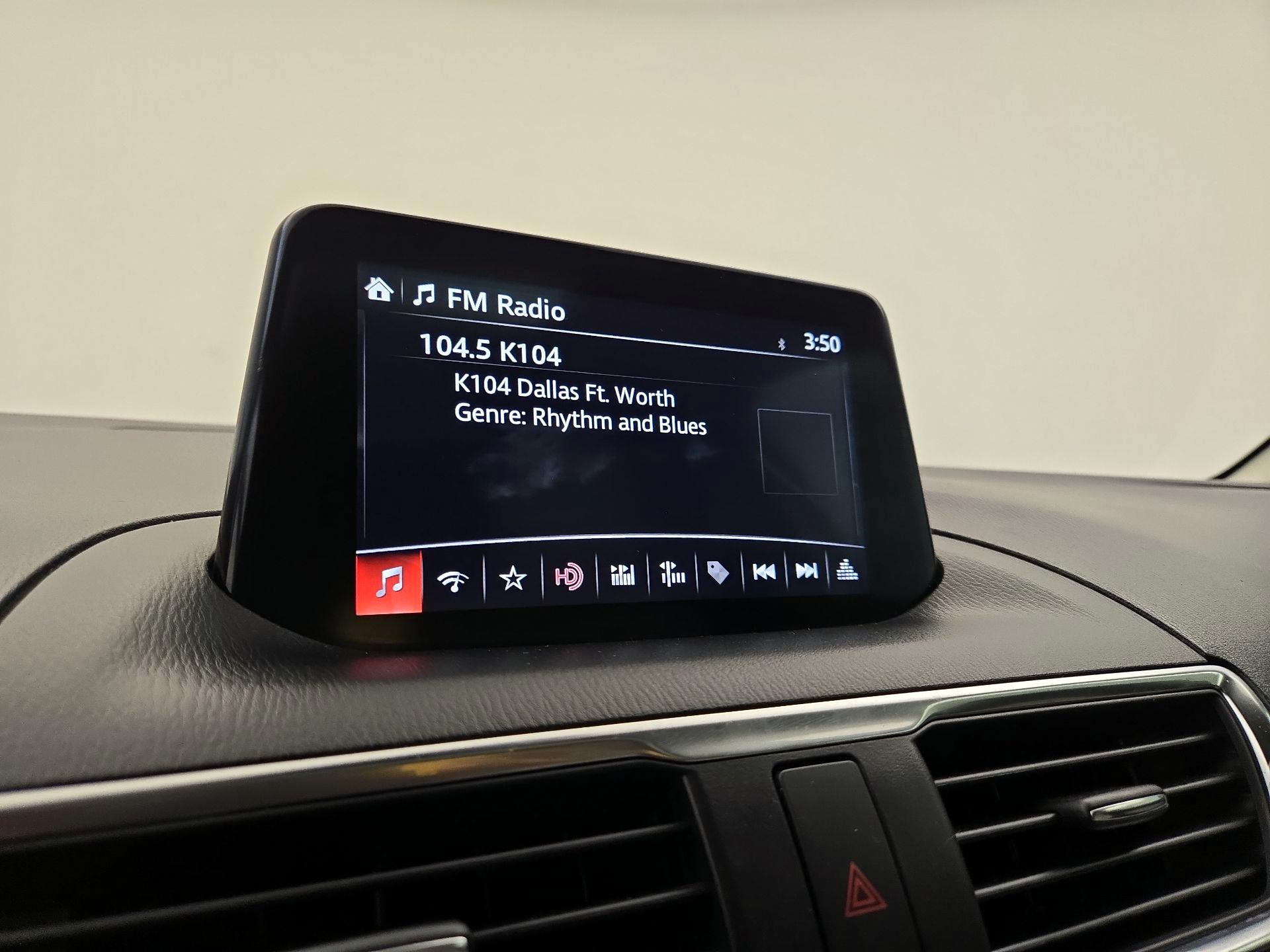 Thumbnail: 2018 Mazda Mazda3 - 16