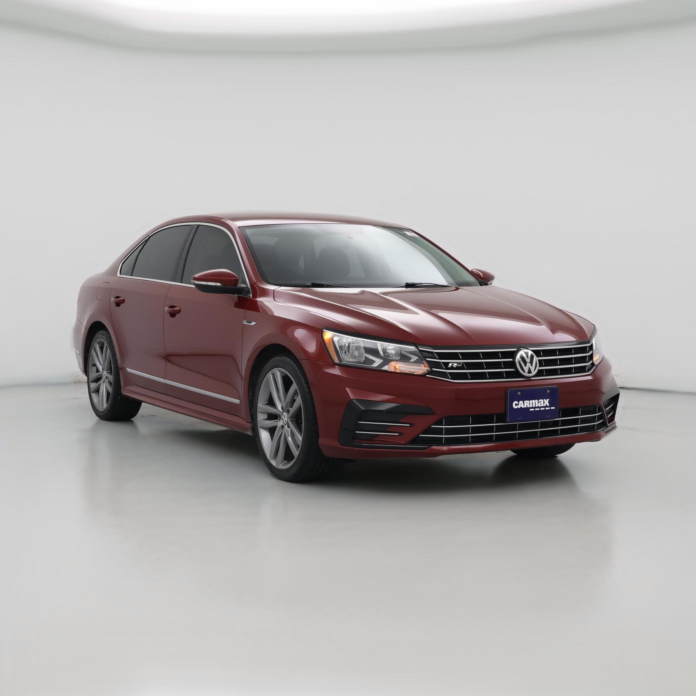 Thumbnail: 2017 Volkswagen Passat - 1