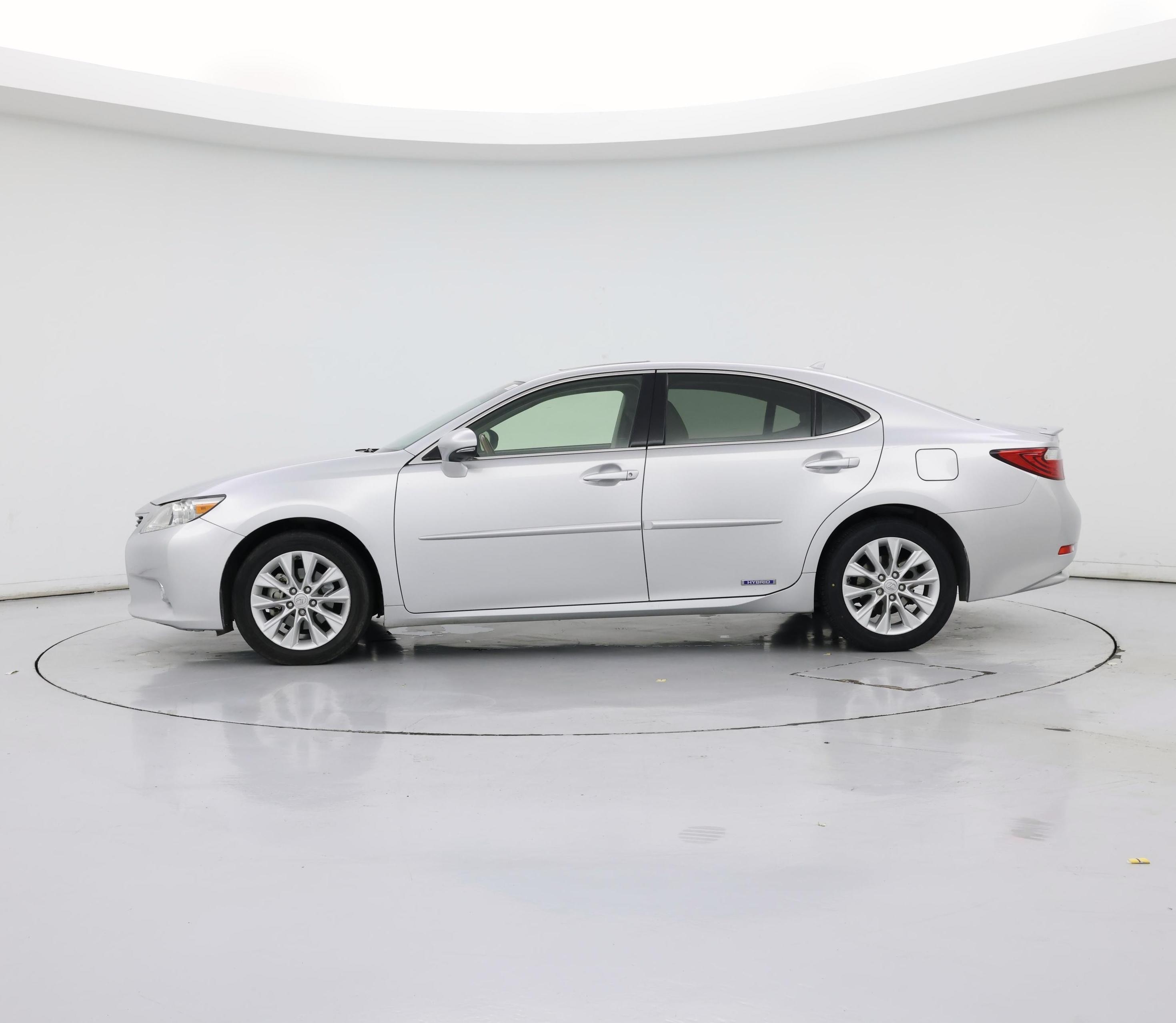 Thumbnail: 2013 Lexus ES - 3