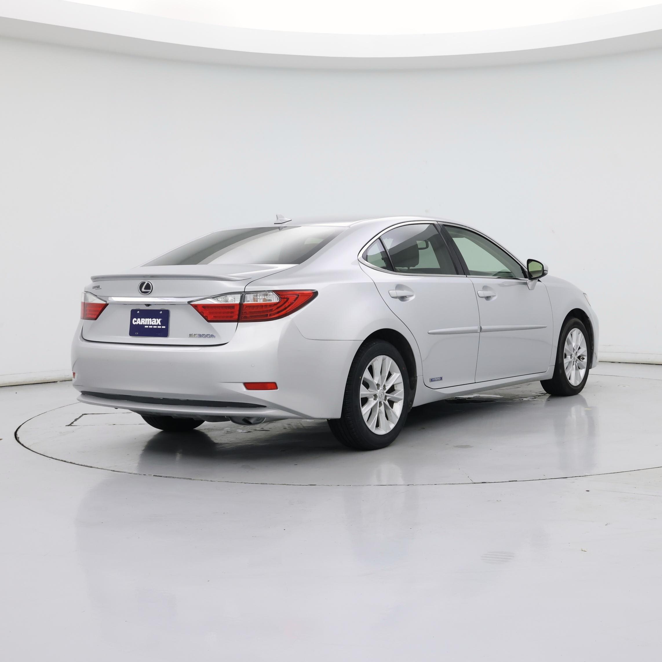 Thumbnail: 2013 Lexus ES - 8