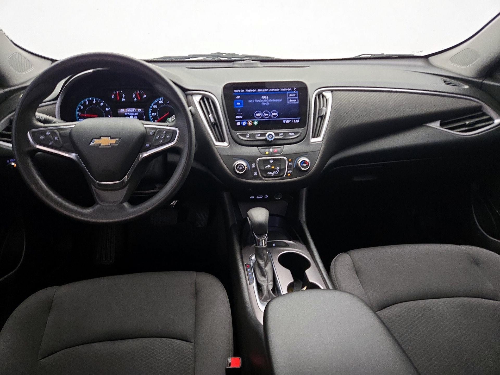 Thumbnail: 2021 Chevrolet Malibu - 9