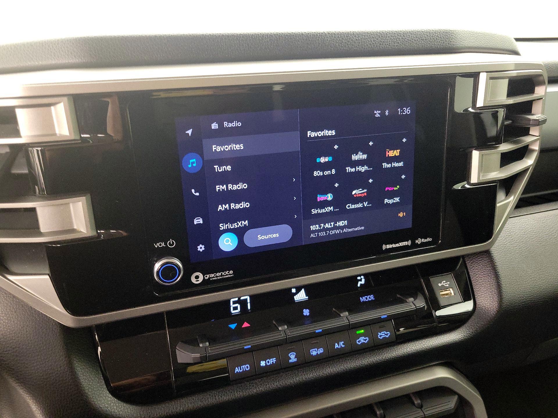 Thumbnail: 2022 Toyota Tundra - 15