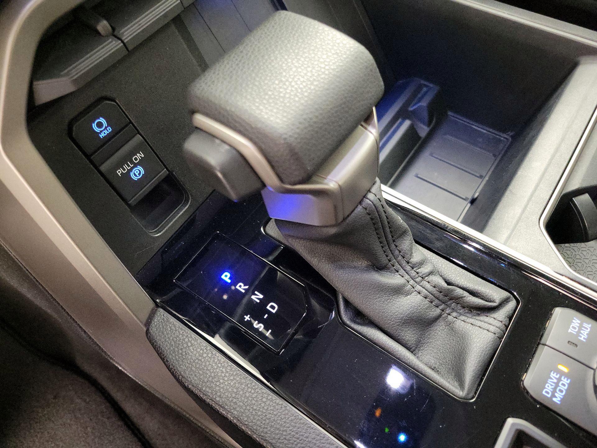 Thumbnail: 2022 Toyota Tundra - 17