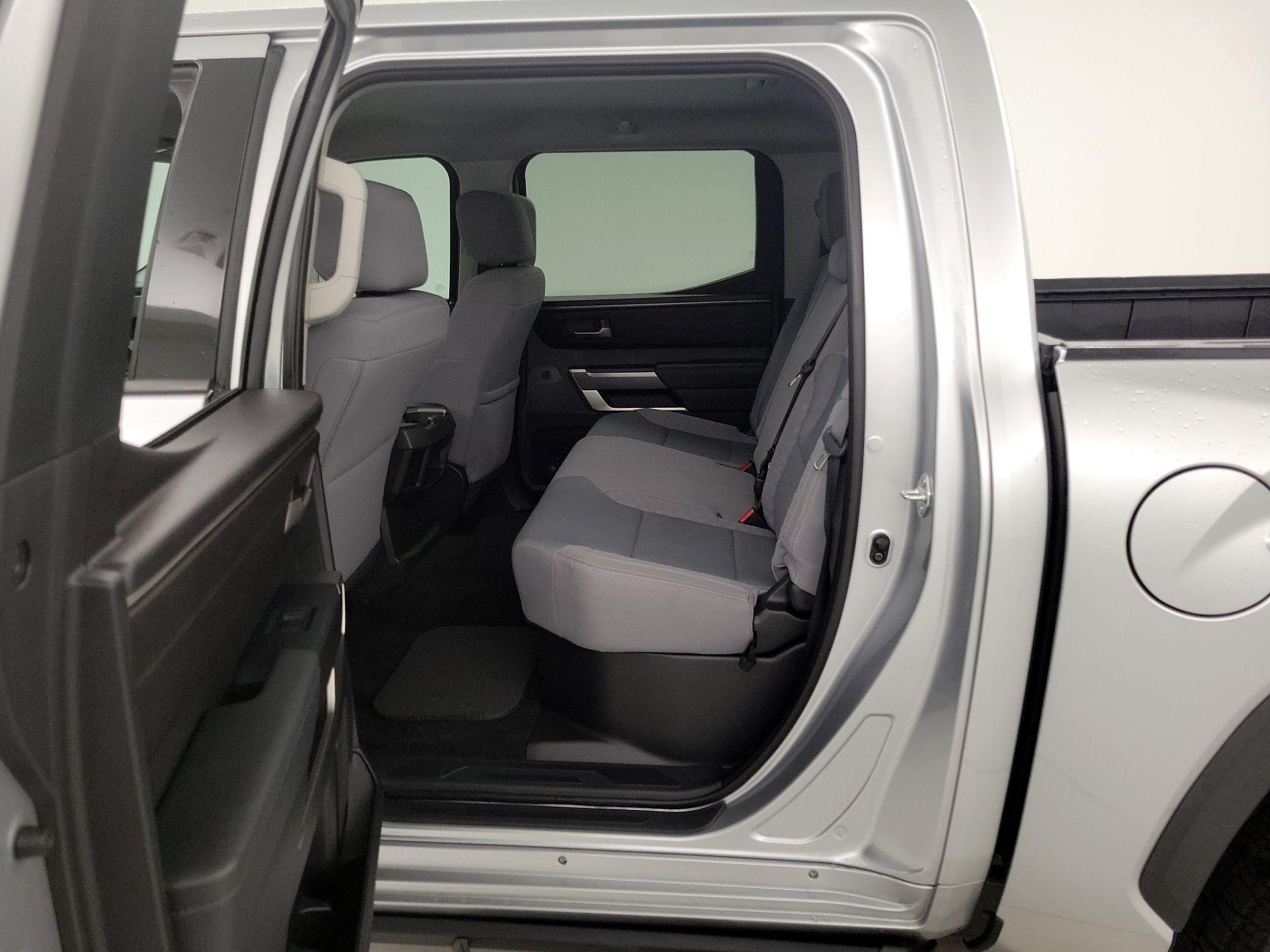 Thumbnail: 2022 Toyota Tundra - 18