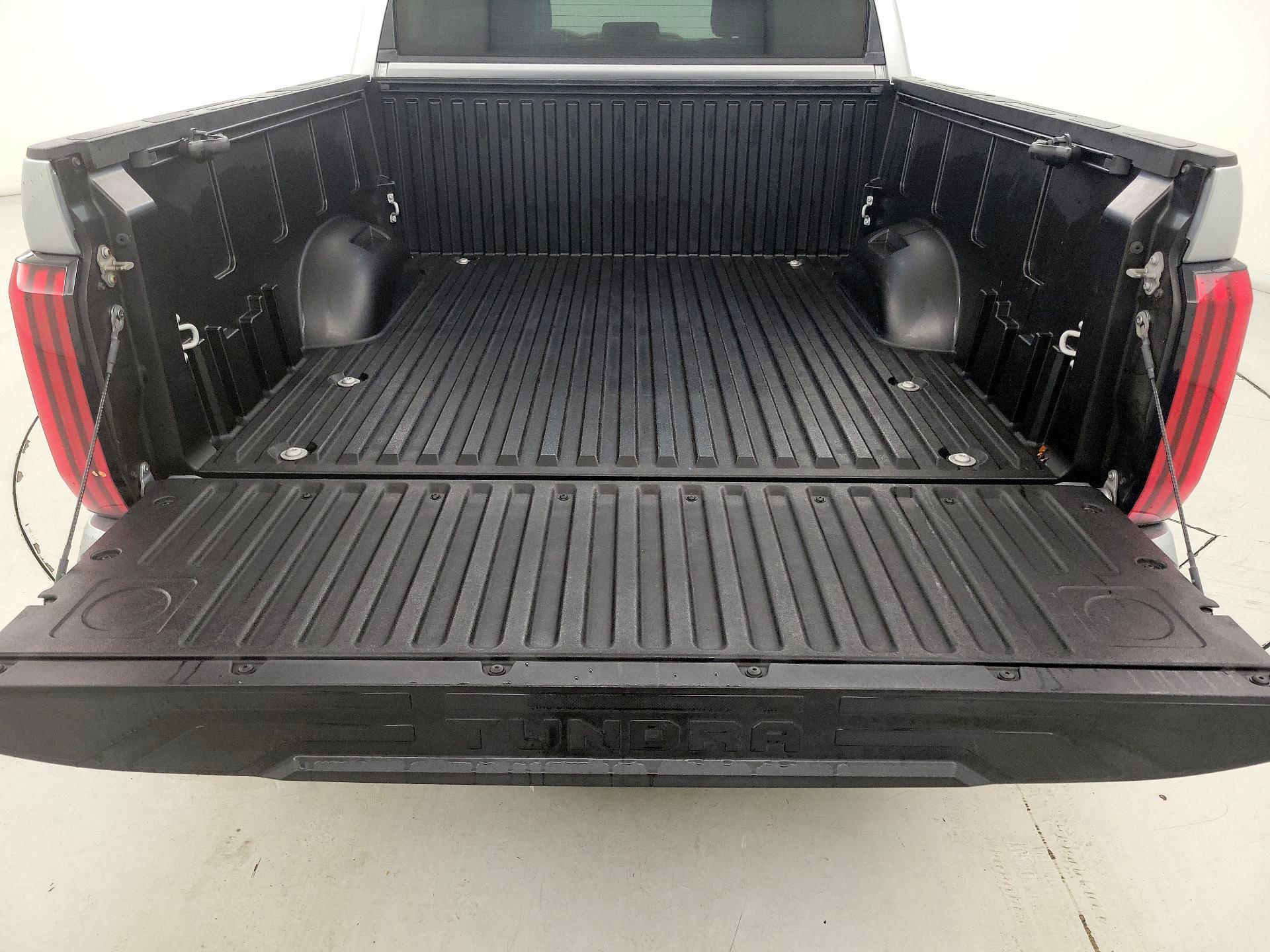 Thumbnail: 2022 Toyota Tundra - 20