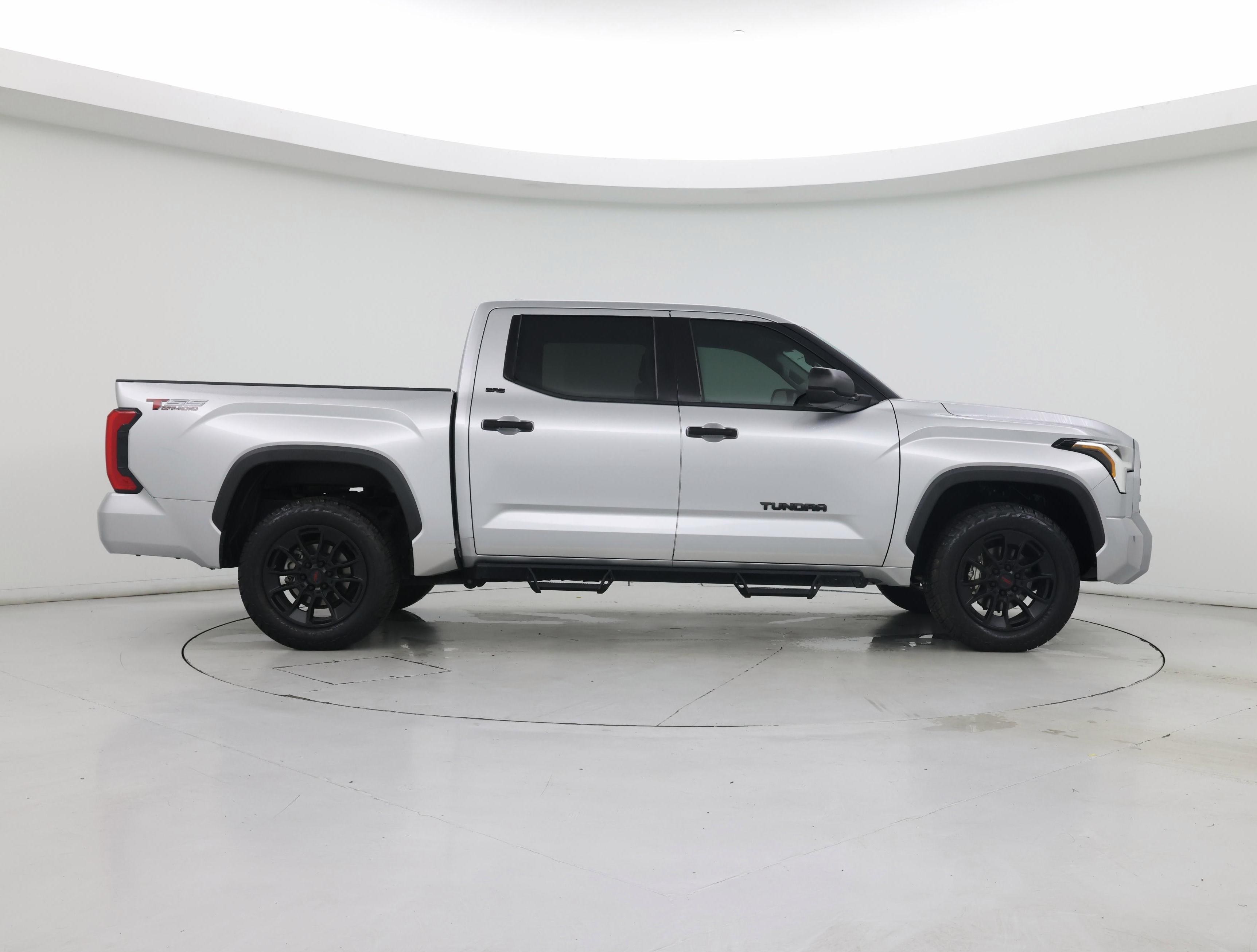 Thumbnail: 2022 Toyota Tundra - 7