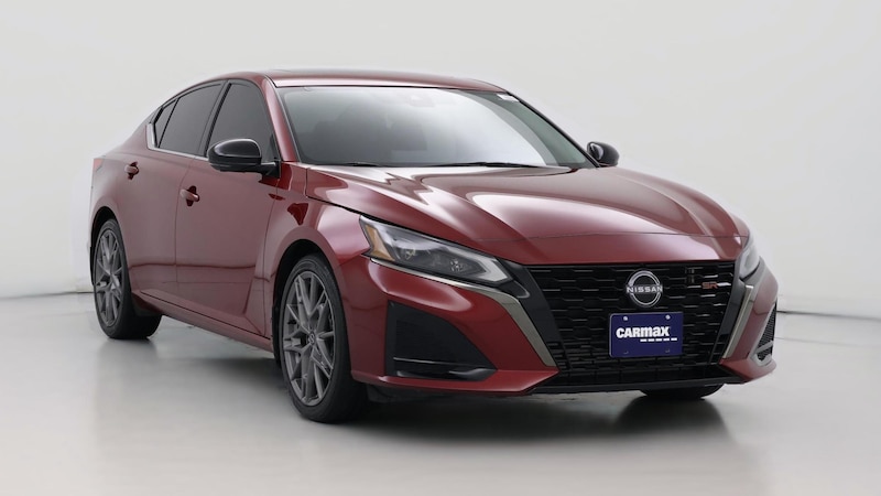 2023 Nissan Altima SR Hero Image