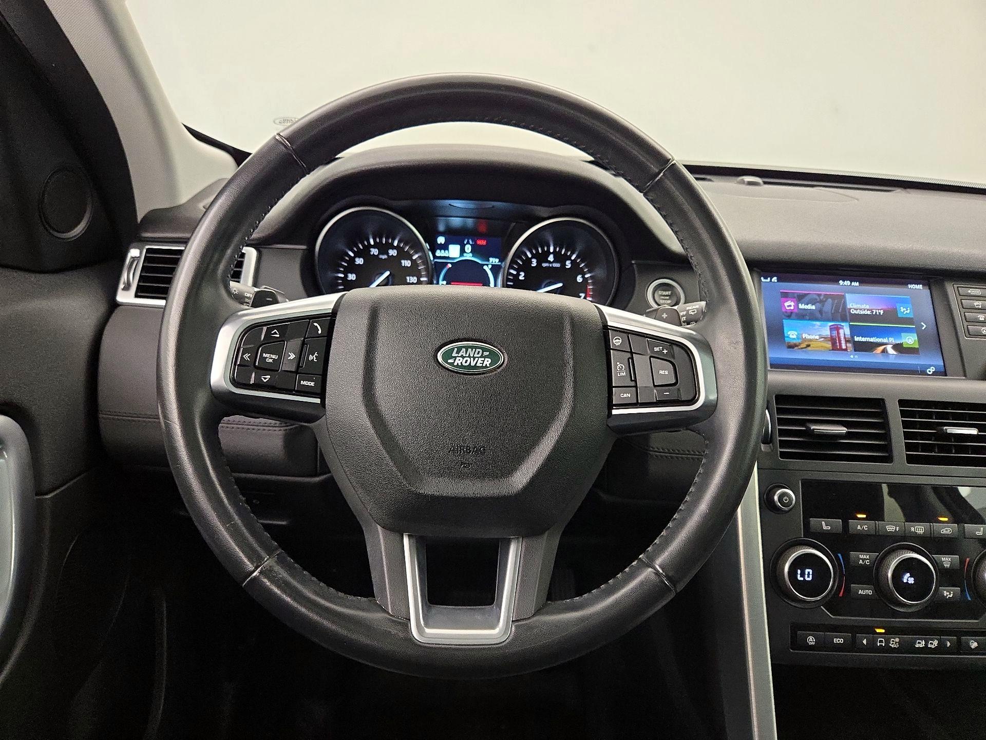 Thumbnail: 2018 Land Rover Discovery Sport - 10