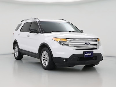 White 2015 Ford Explorer XLT