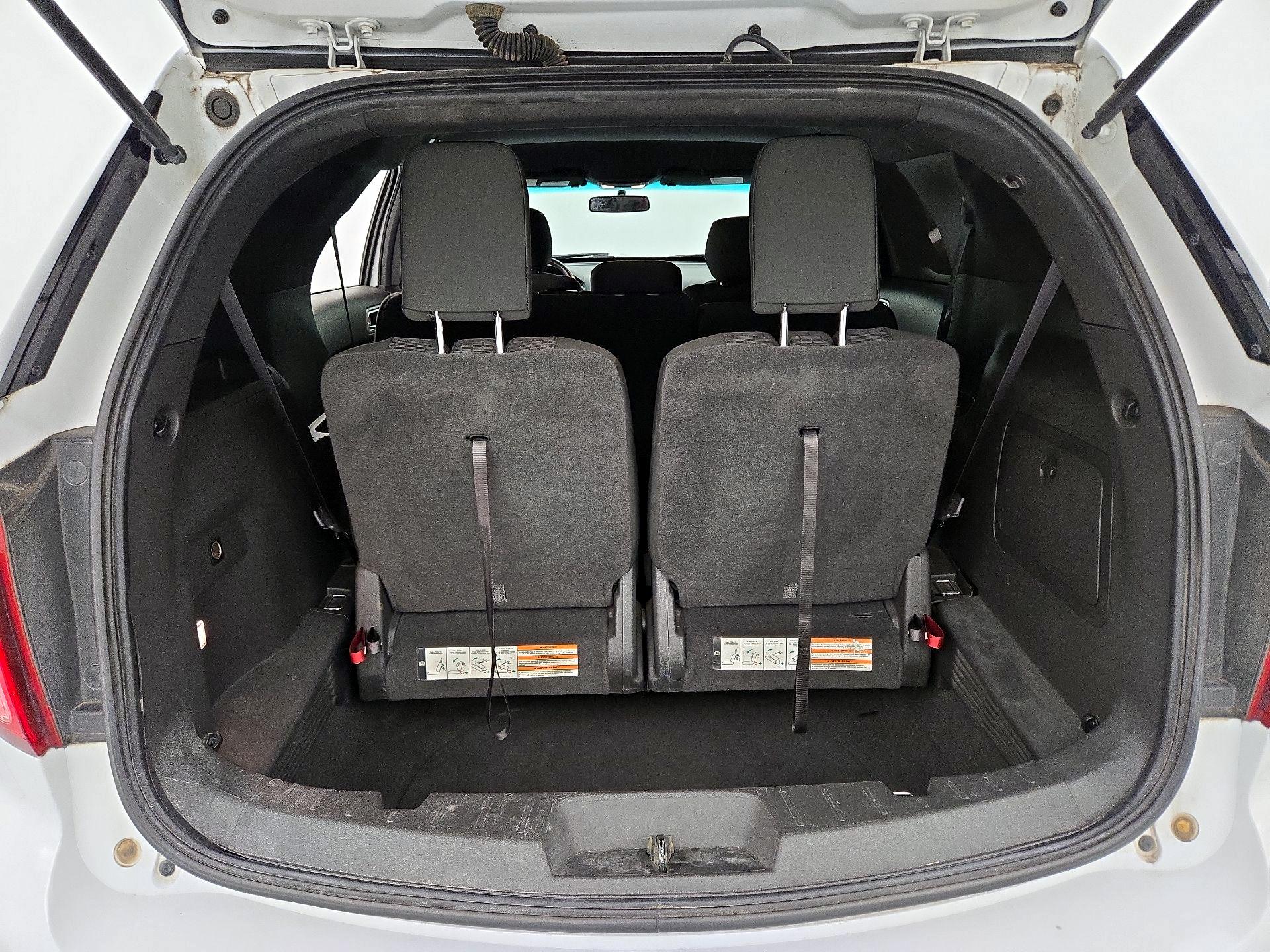 Thumbnail: 2015 Ford Explorer - 20
