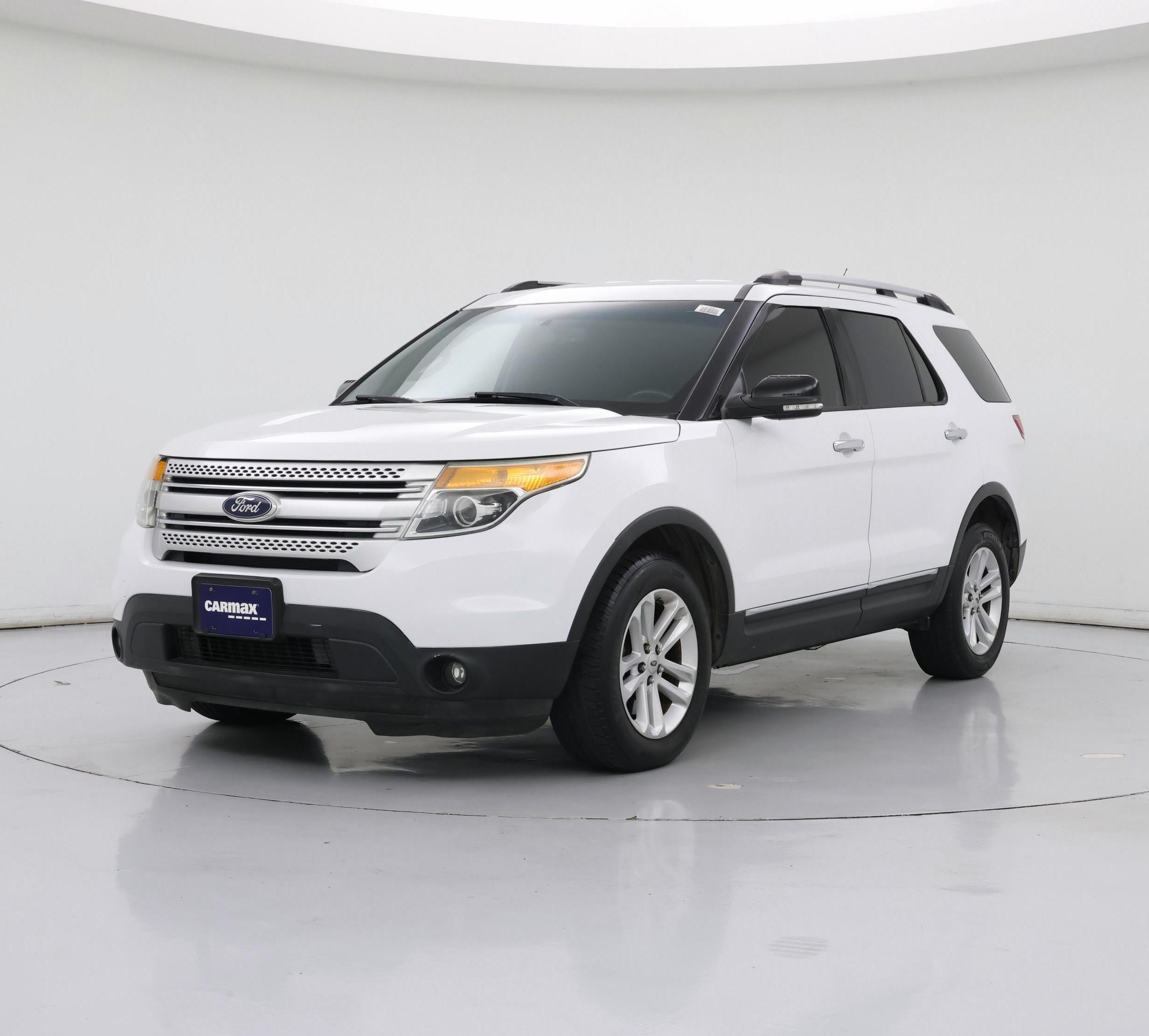 Thumbnail: 2015 Ford Explorer - 4