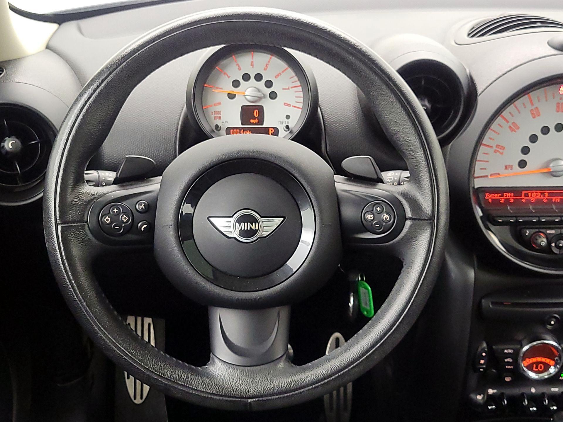 Thumbnail: 2014 MINI Cooper Countryman - 10